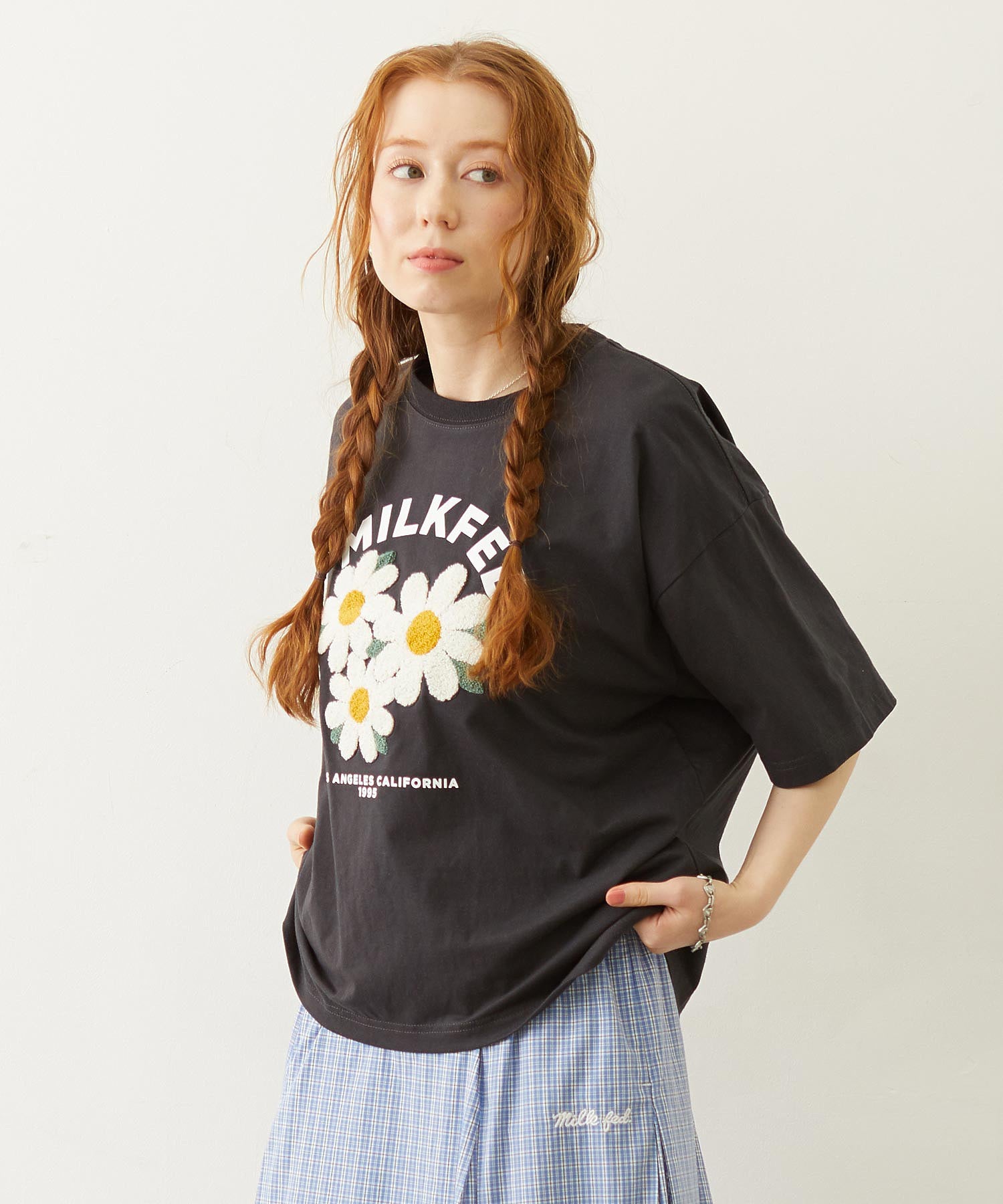 FLOWER SAGARA EMBROIDERY WIDE S/S TEE