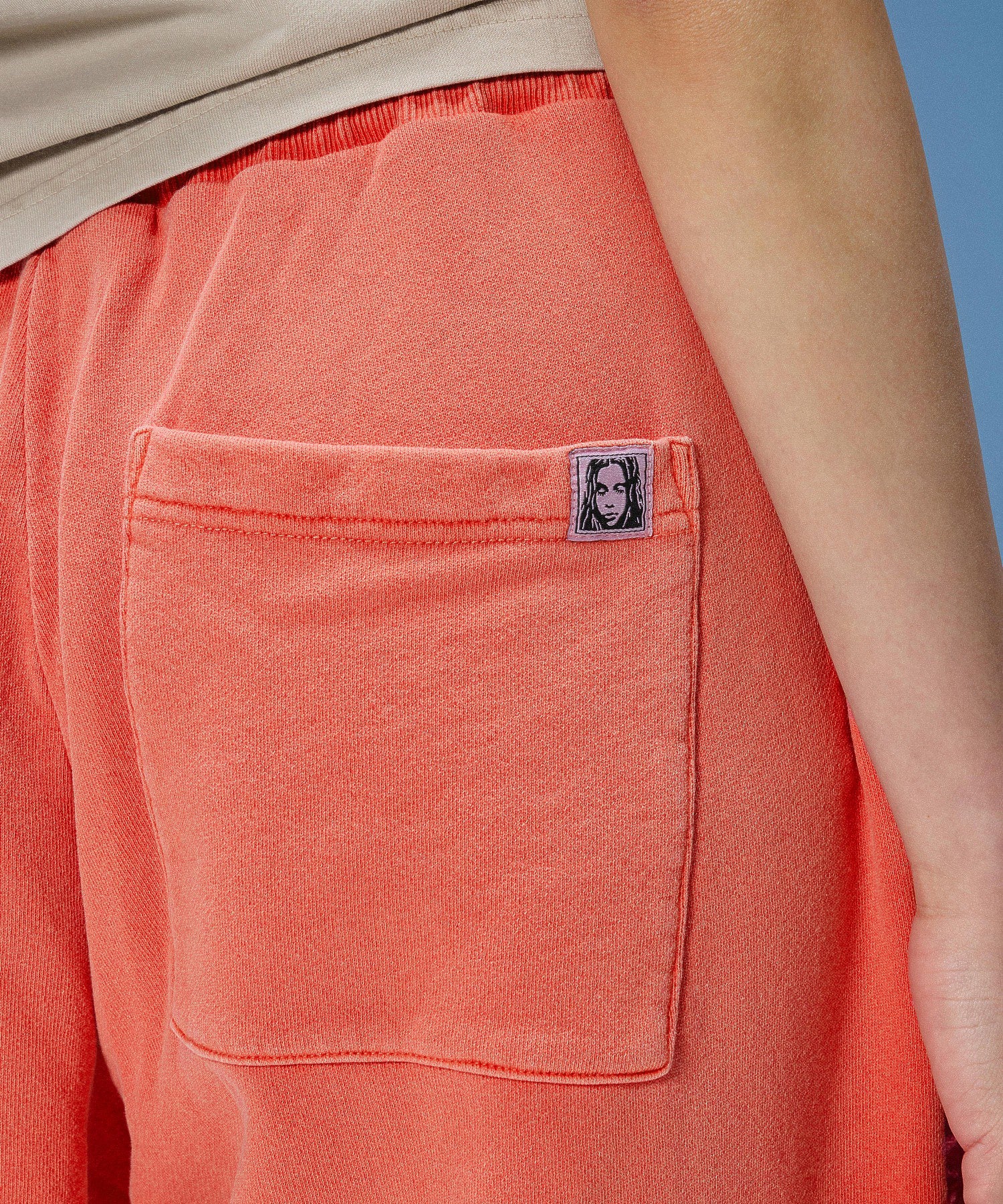 DISTRESSED SWEATPANTS
