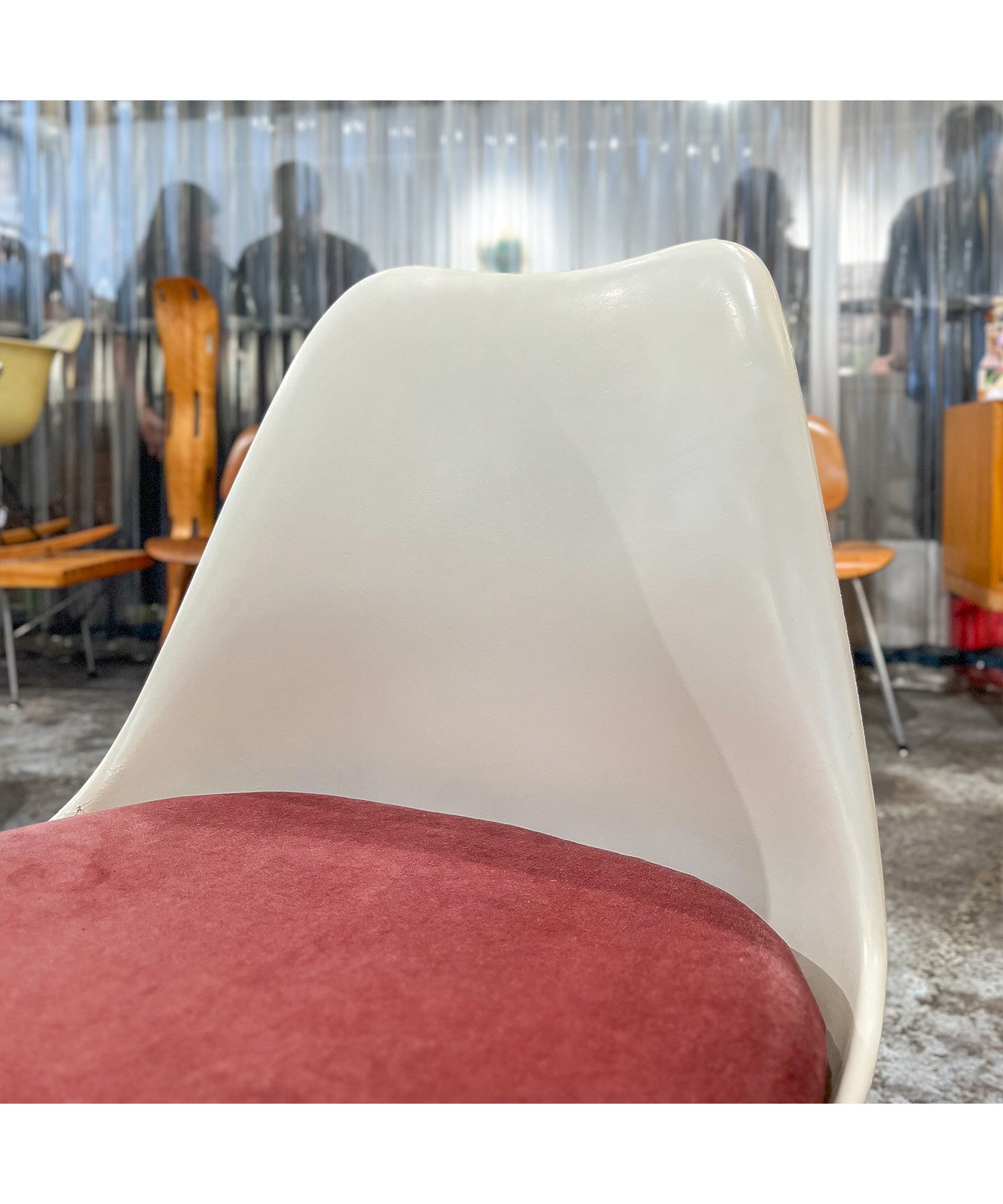 Saarinen Tulip Side Chair / Eero Saarinen / Knoll / 1960年