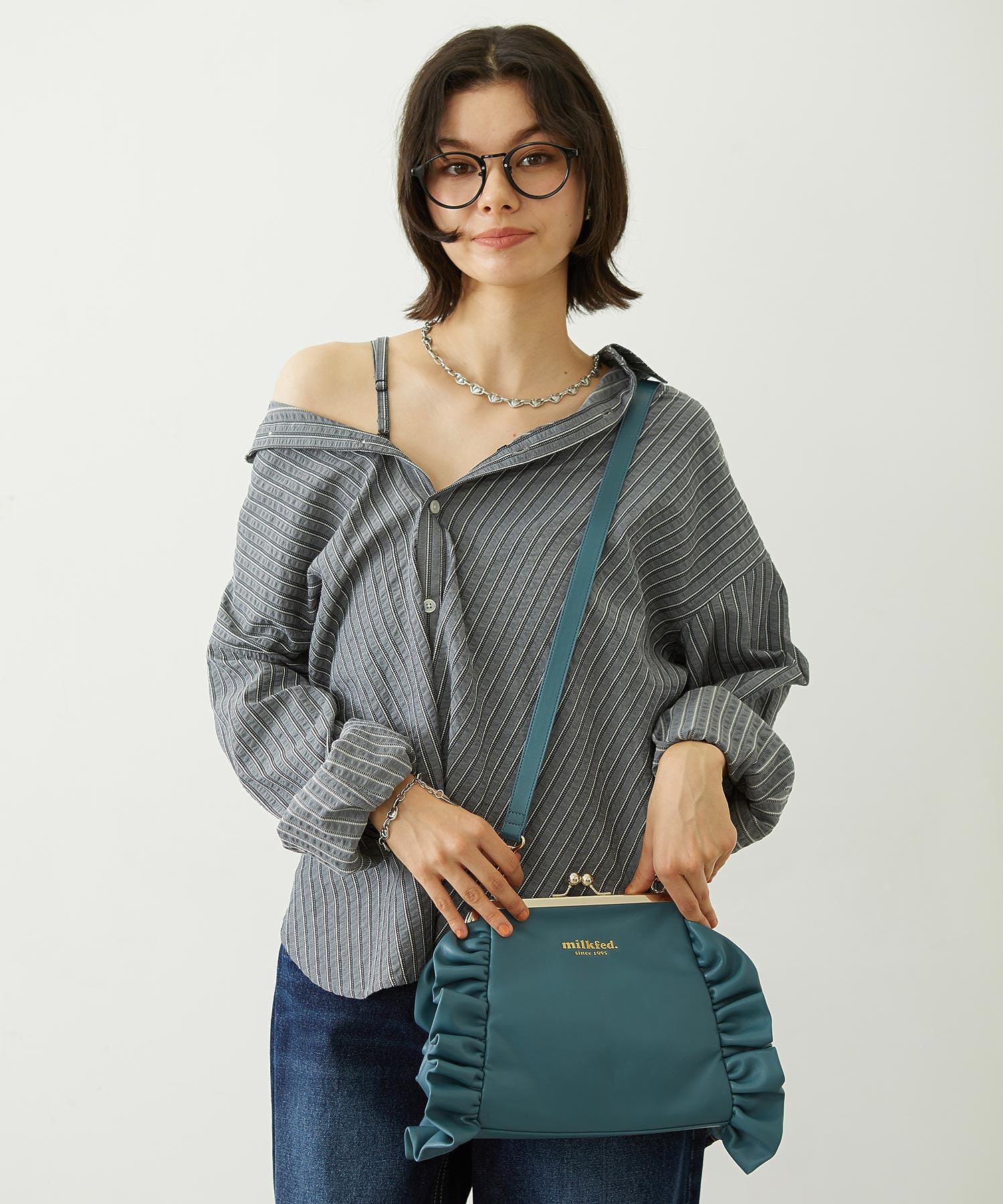 KISS LOCK RUFFLE BAG