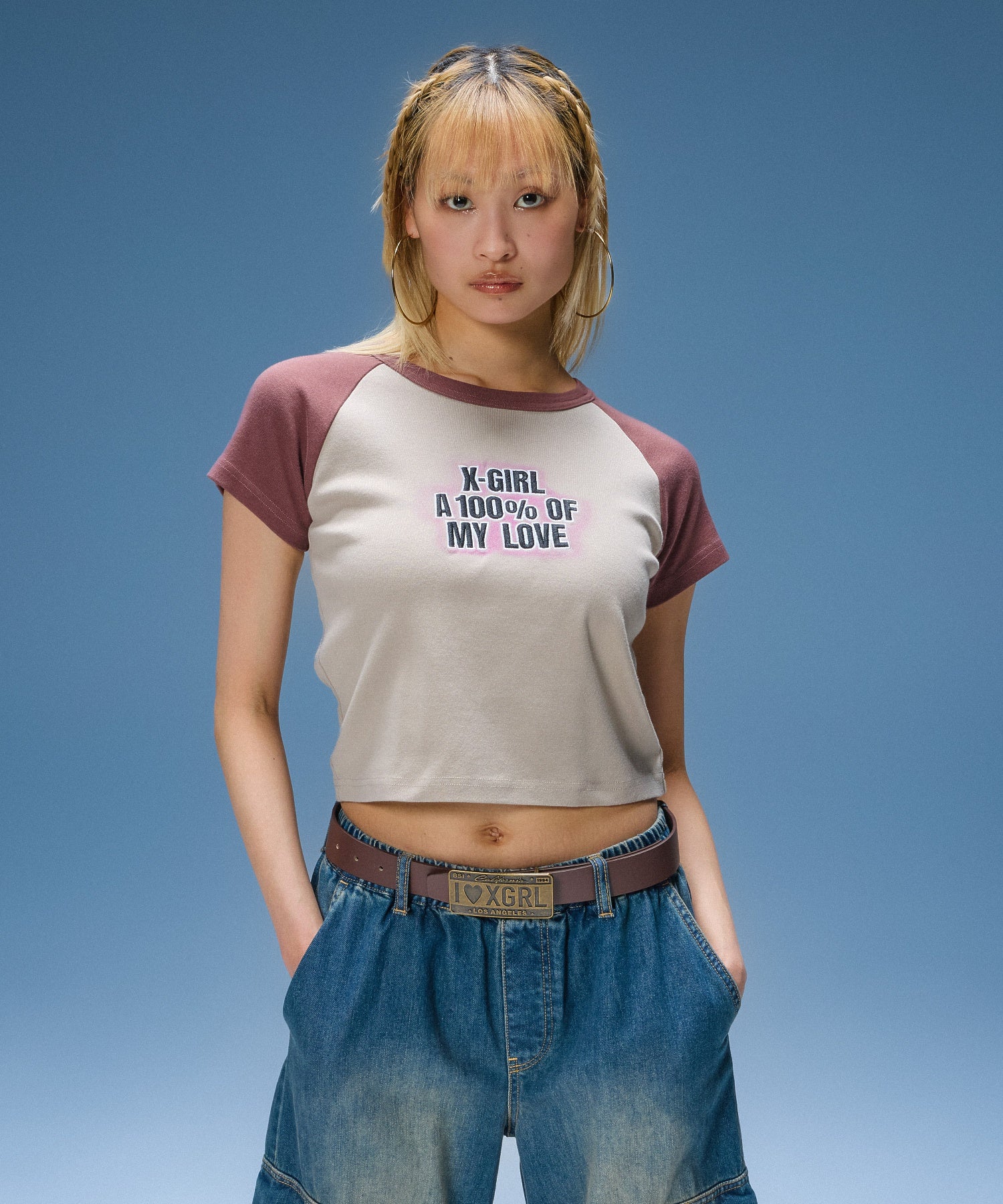 SPRAY AND EMBROIDERY LOGO RAGLAN S/S BABY TEE