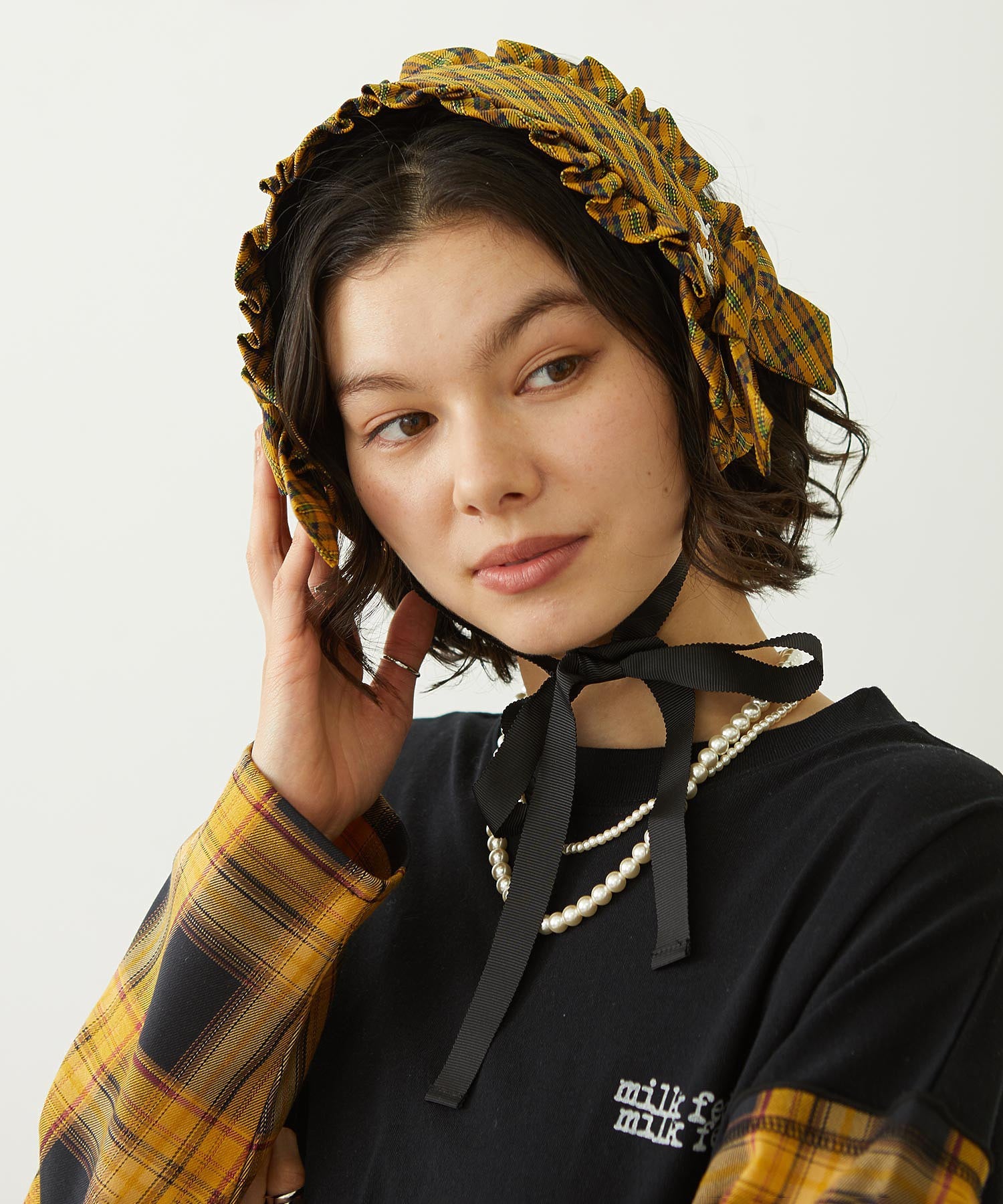 FRILLED TARTAN EARMUFFS