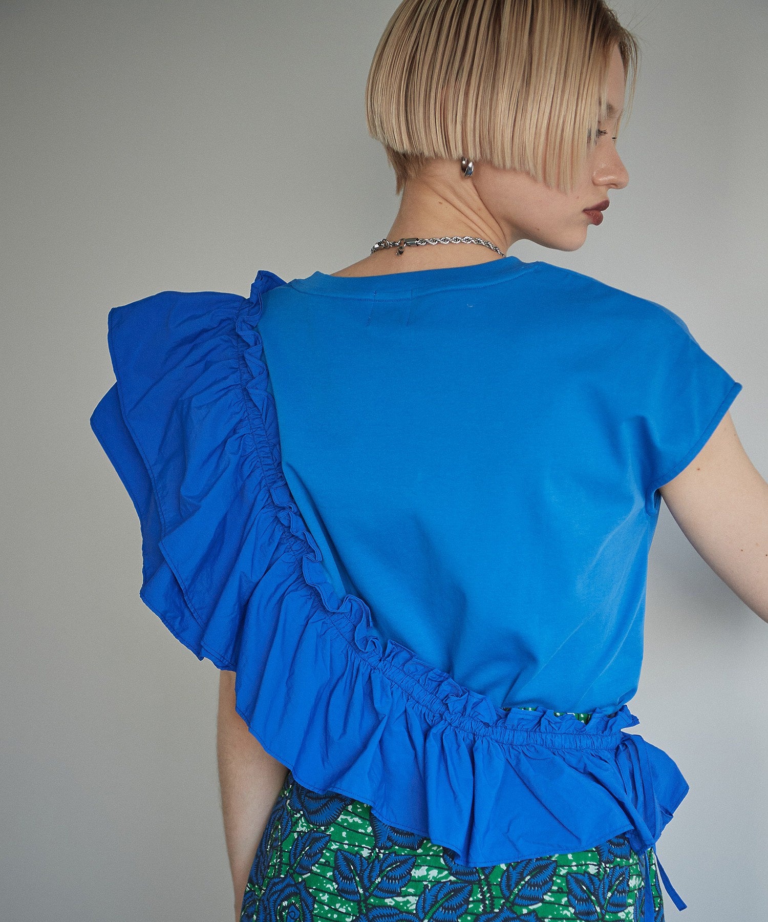 2WAYフリルドッキングカットソー