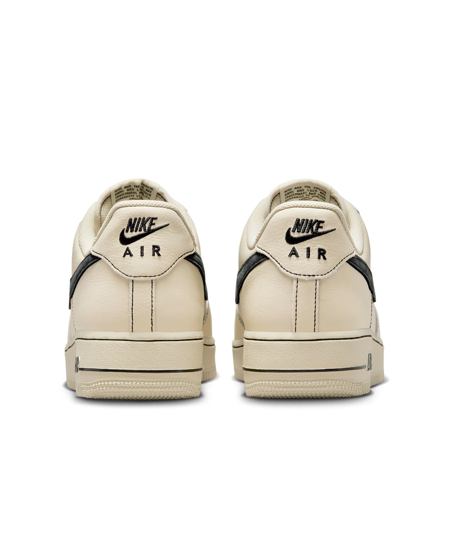 NIKE/ナイキ/AIR FORCE 1 07 LV8  HQ2037-200