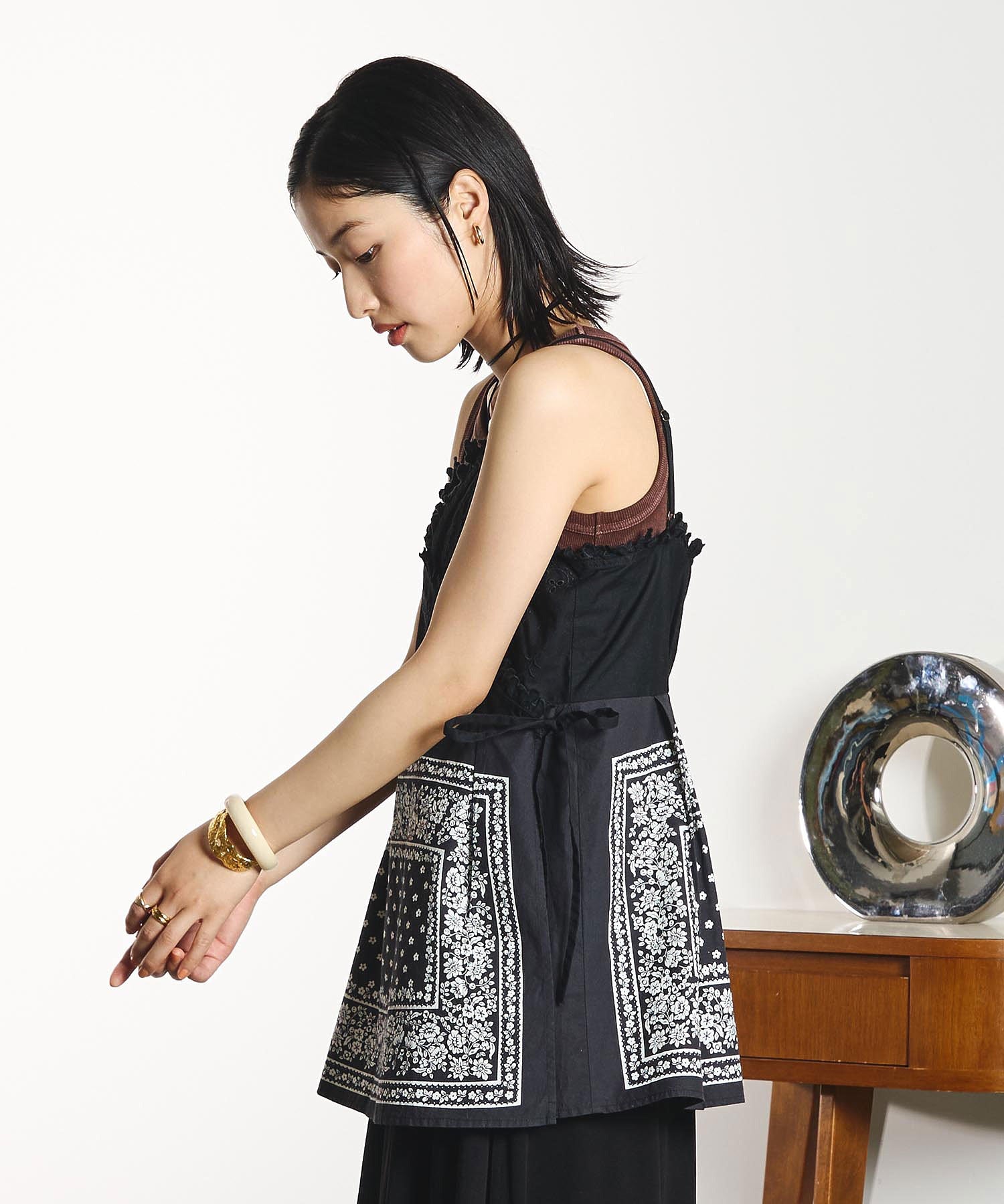【ROSE BUD別注】INDIA IS BEAUTIFUL/BLACK BANDANA CAMISOLE