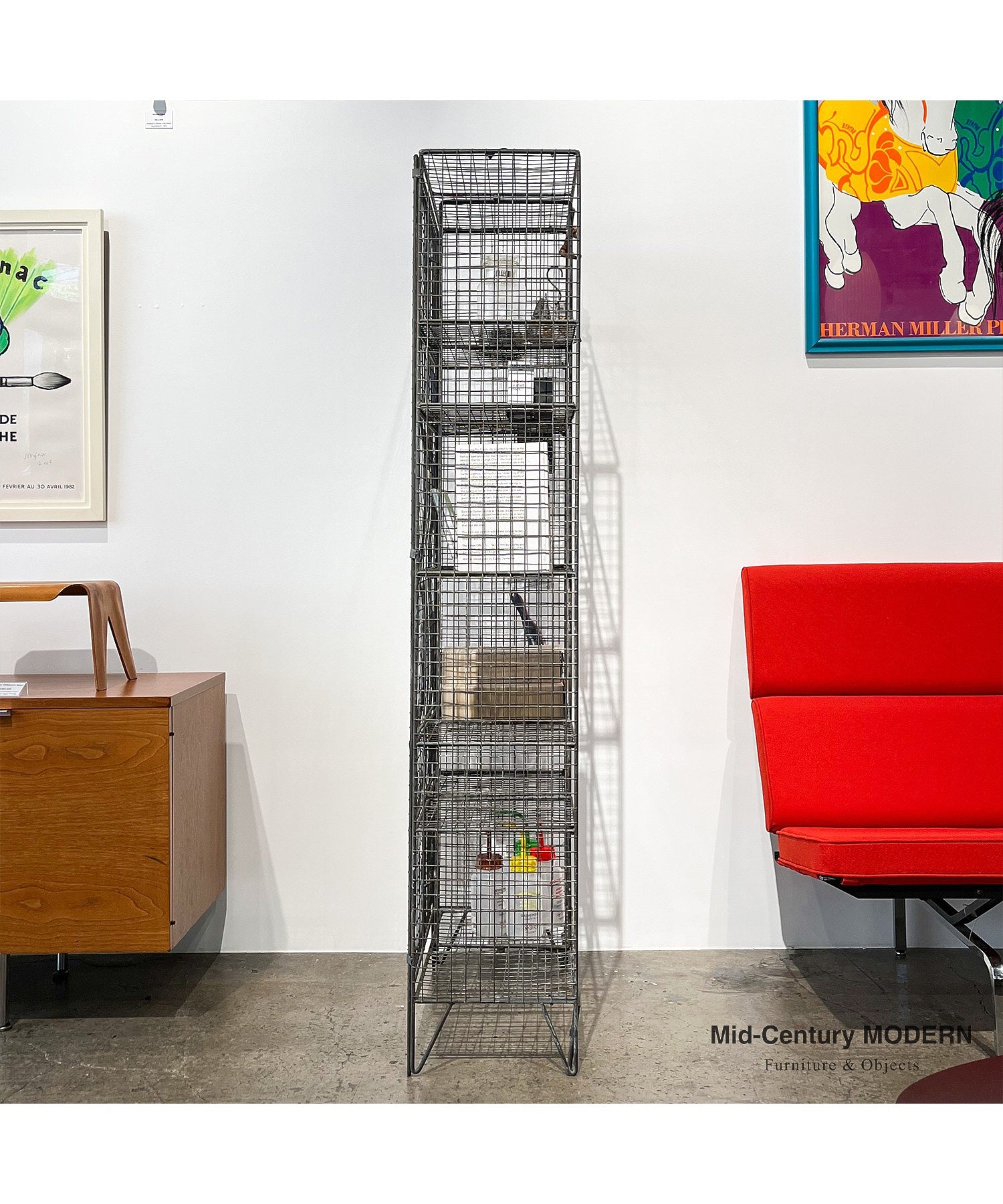 Storwell Gym Bookcase / LOSTINE
