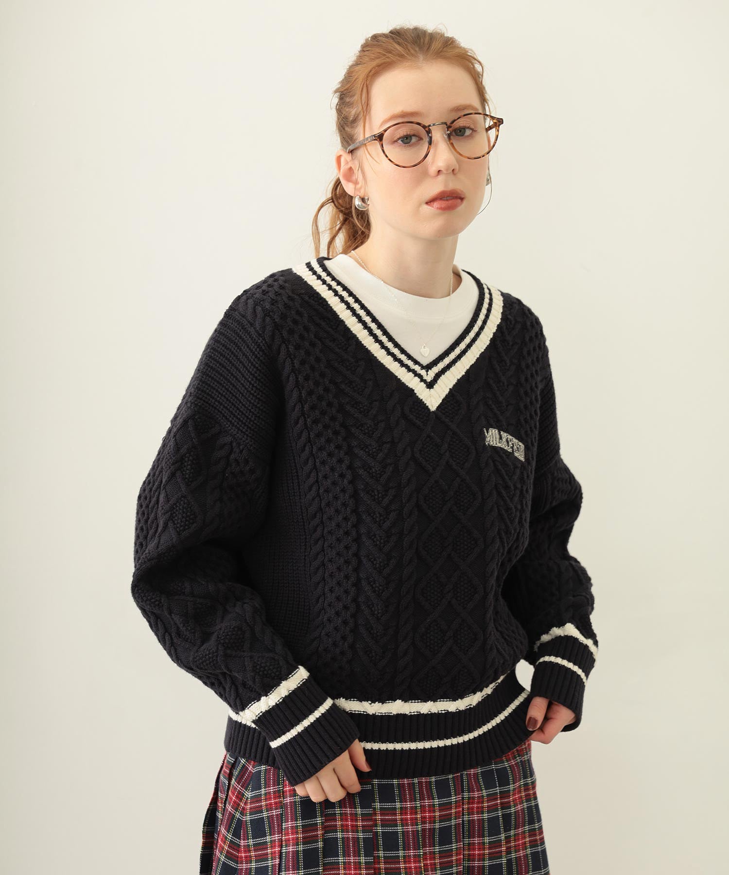 MILKFED. PATCH V-NECK KNIT