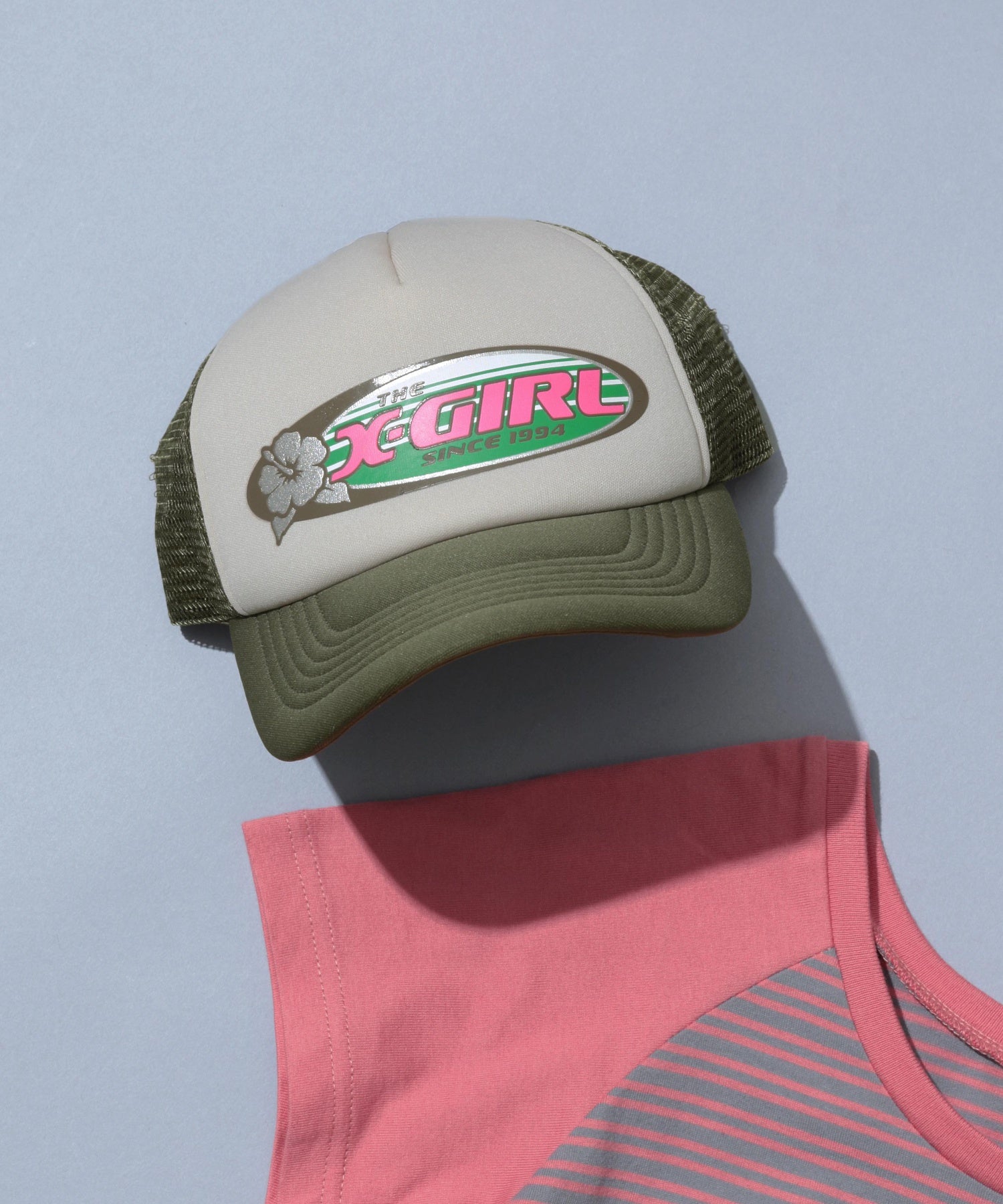 HIBISCUS OVAL LOGO TRUCKER CAP
