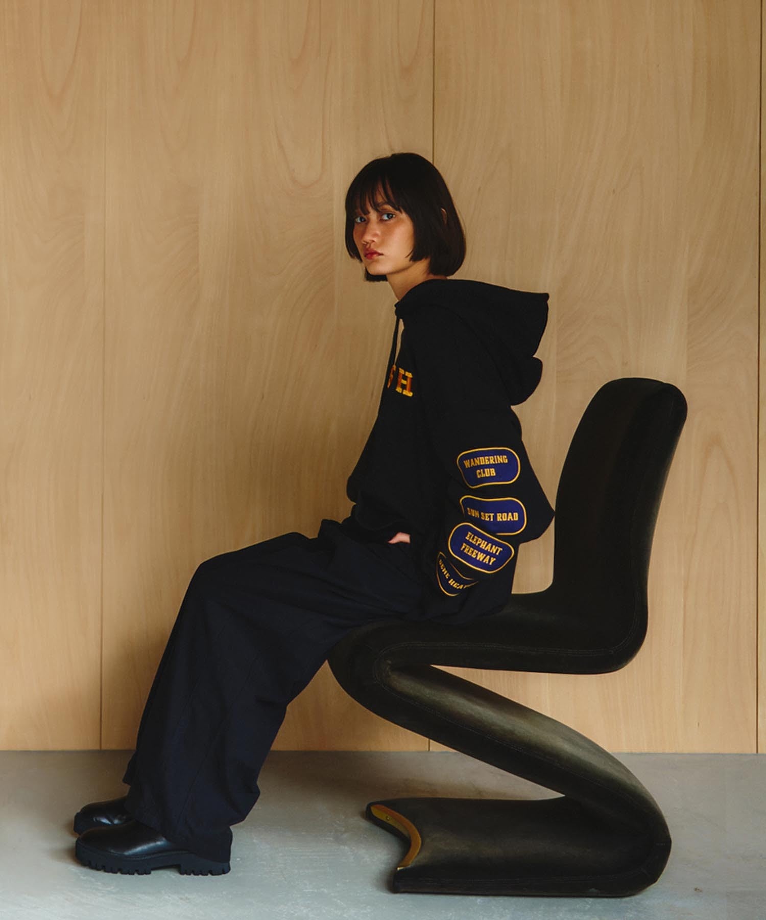GENE HEAVENS/EMBROIDERY HOODED SWEAT