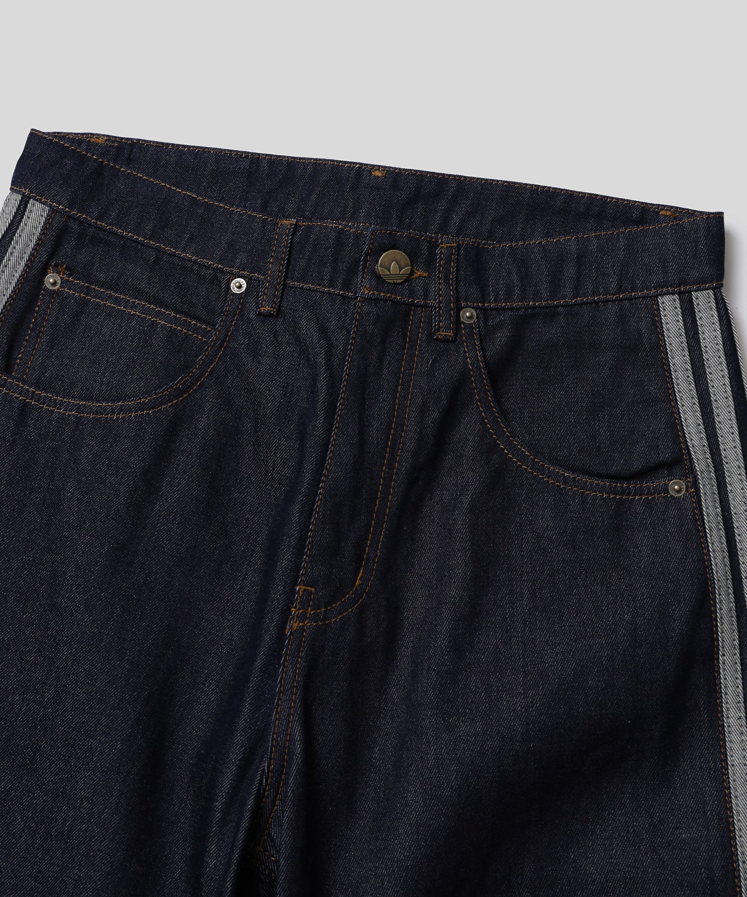 adidas/アディダス/FIREBIRD ADICOLOR RAW DENIM SHORTS VZ530