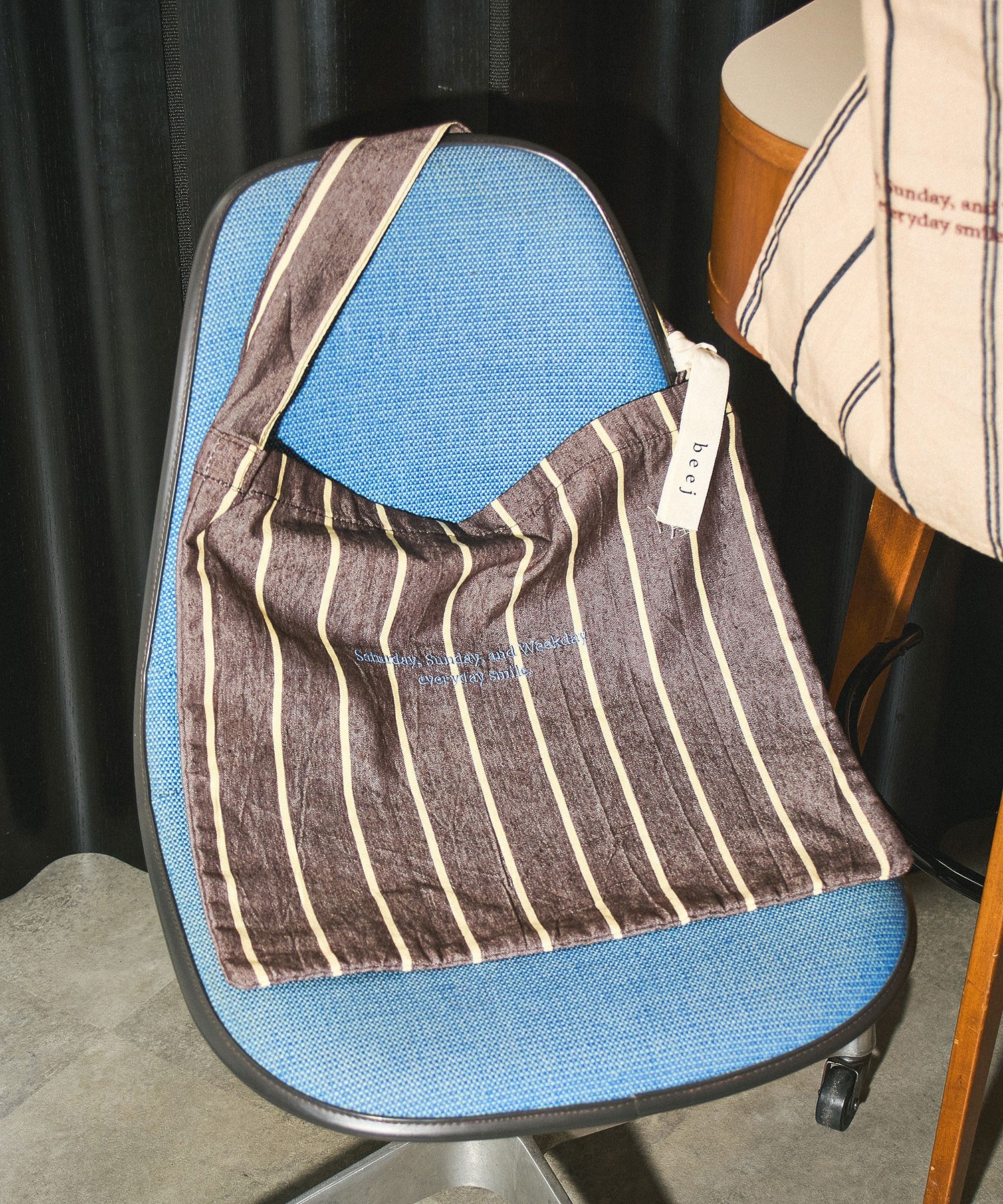 beej/ONESHOULDER BAG STRIPE
