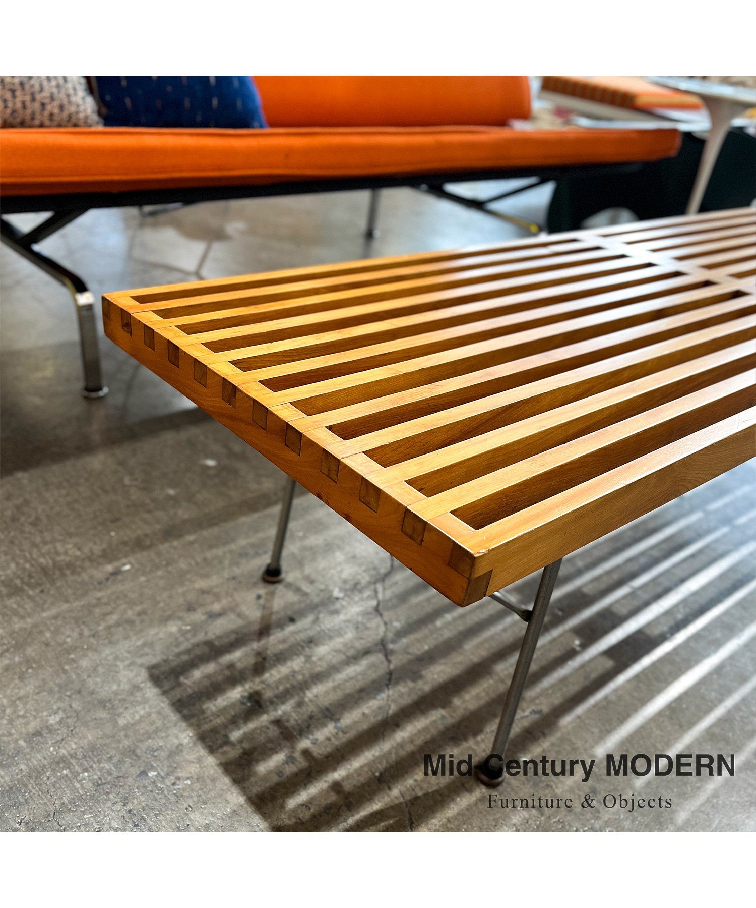 Nelson Platform Bench / Vintage