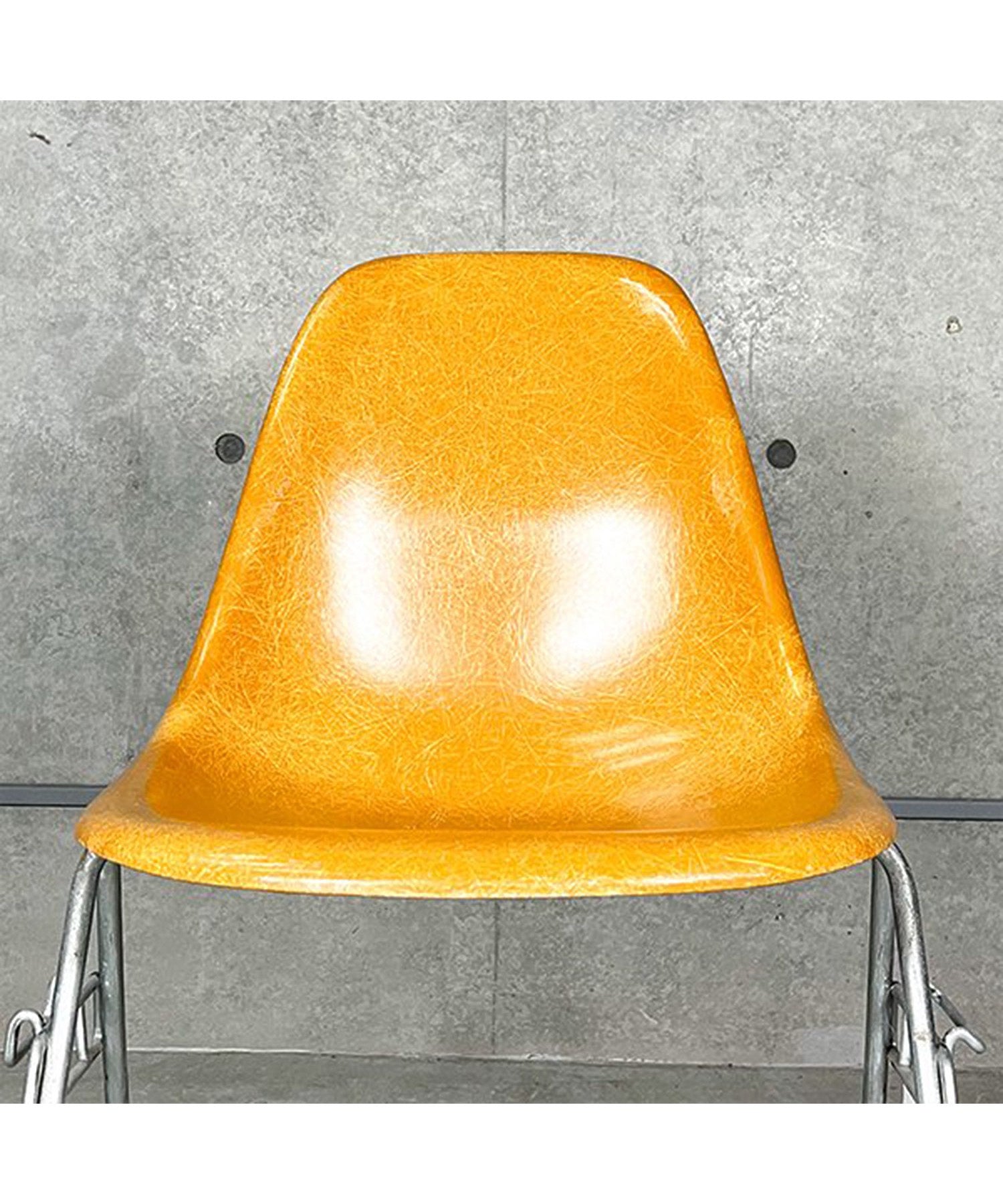 HermanMiller Side Shell / Ochre Dark