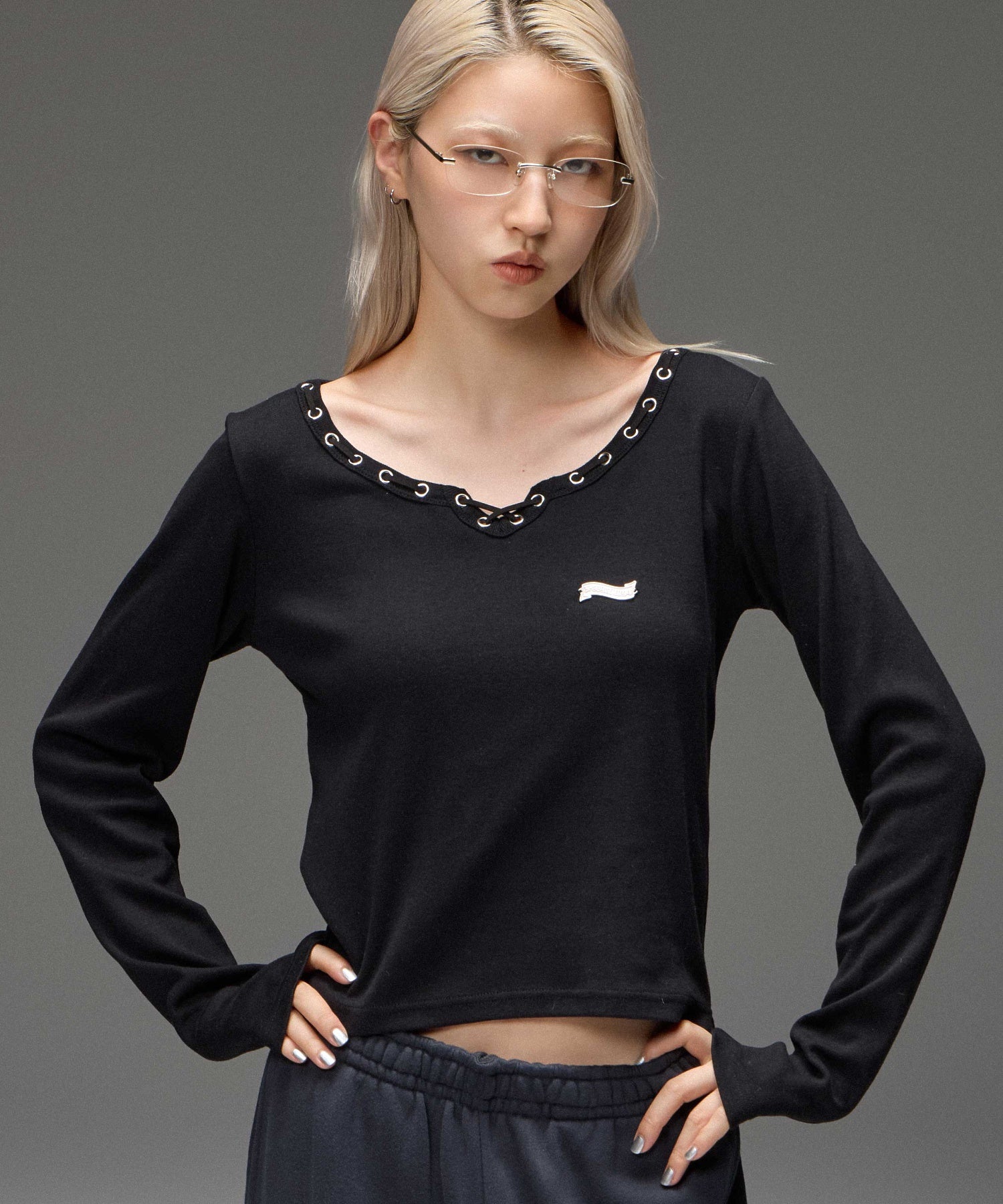 STRING COLLAR L/S COMPACT TOP