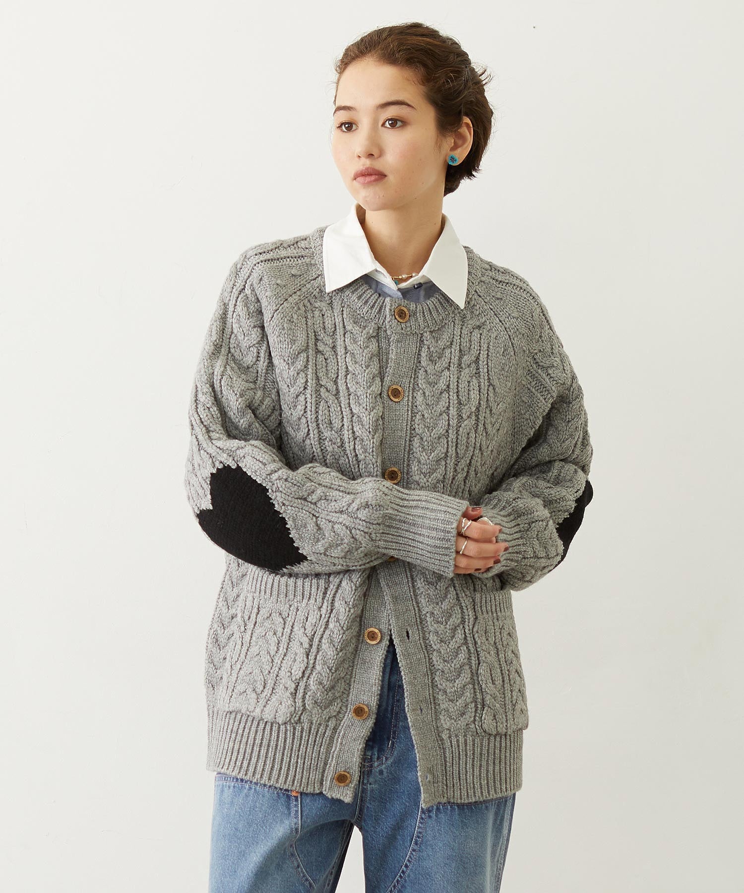 HEART ELBOW CABLE KNIT CARDIGAN
