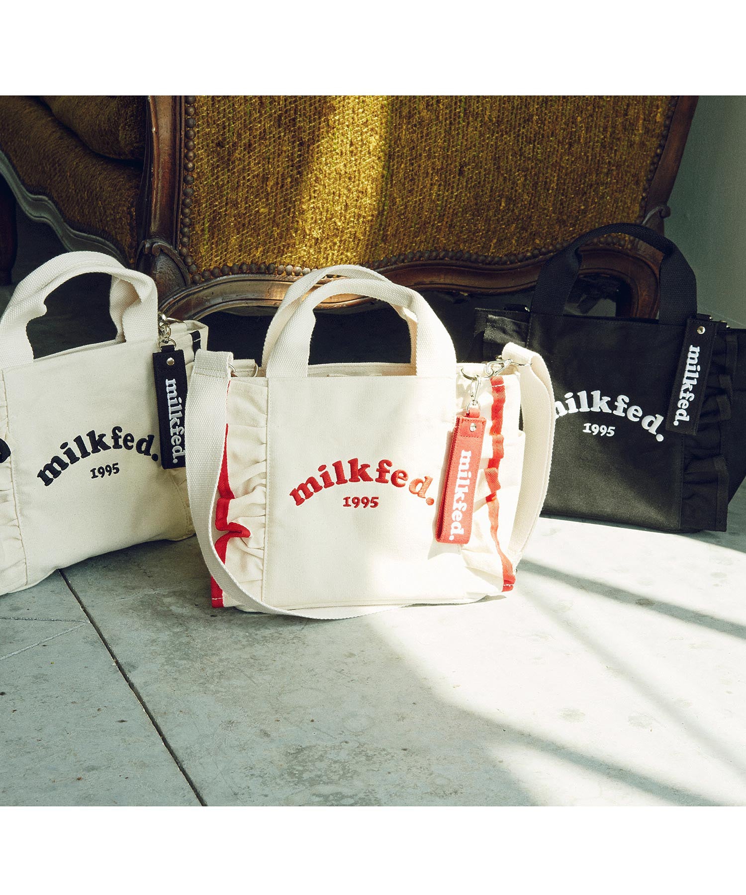RUFFLE BAG MILKFED.