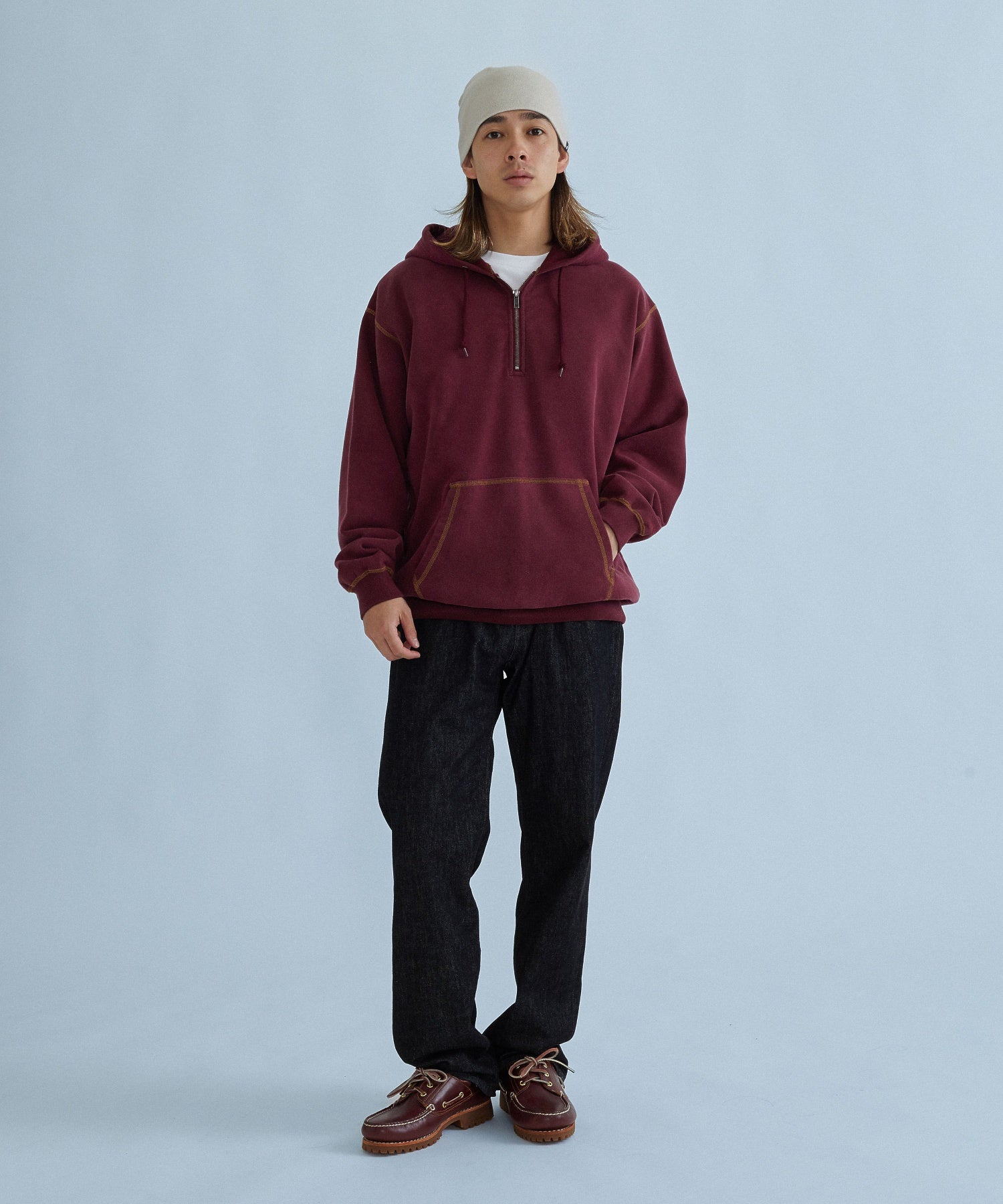 HALF ZIP HOODED SWEATSHIRT