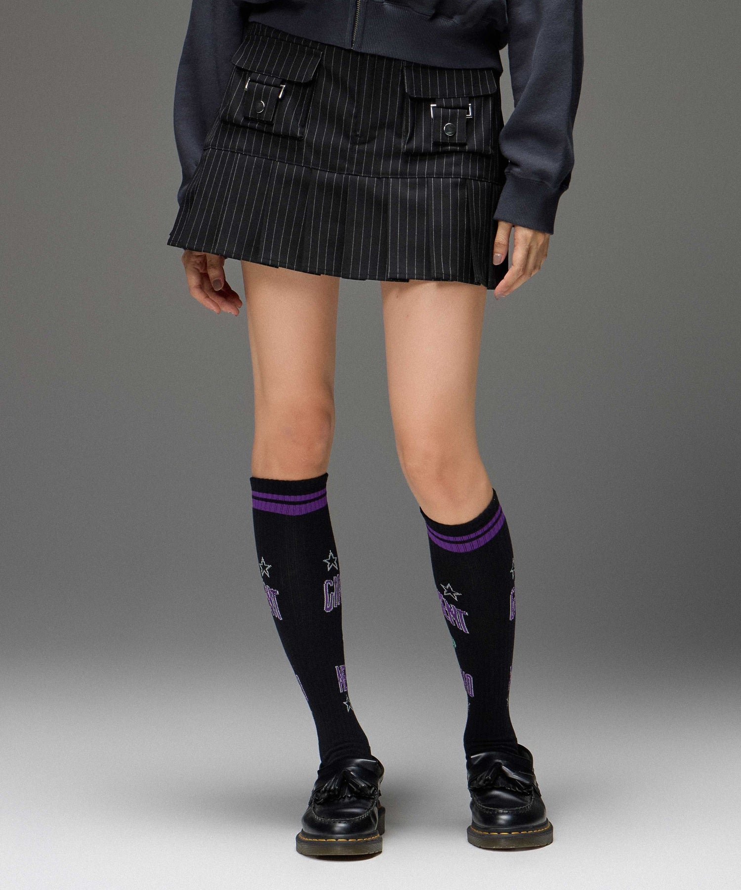 STRIPE PLEATS HEM MINI SKIRT
