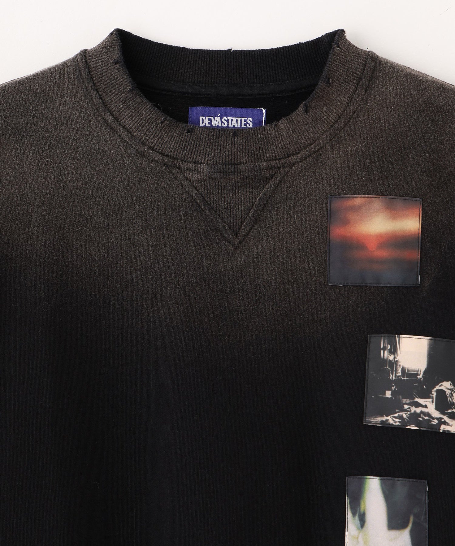 DEVA STATES/ディーヴァ ステイツ/RECLUSE Distressed Crewneck Sweater