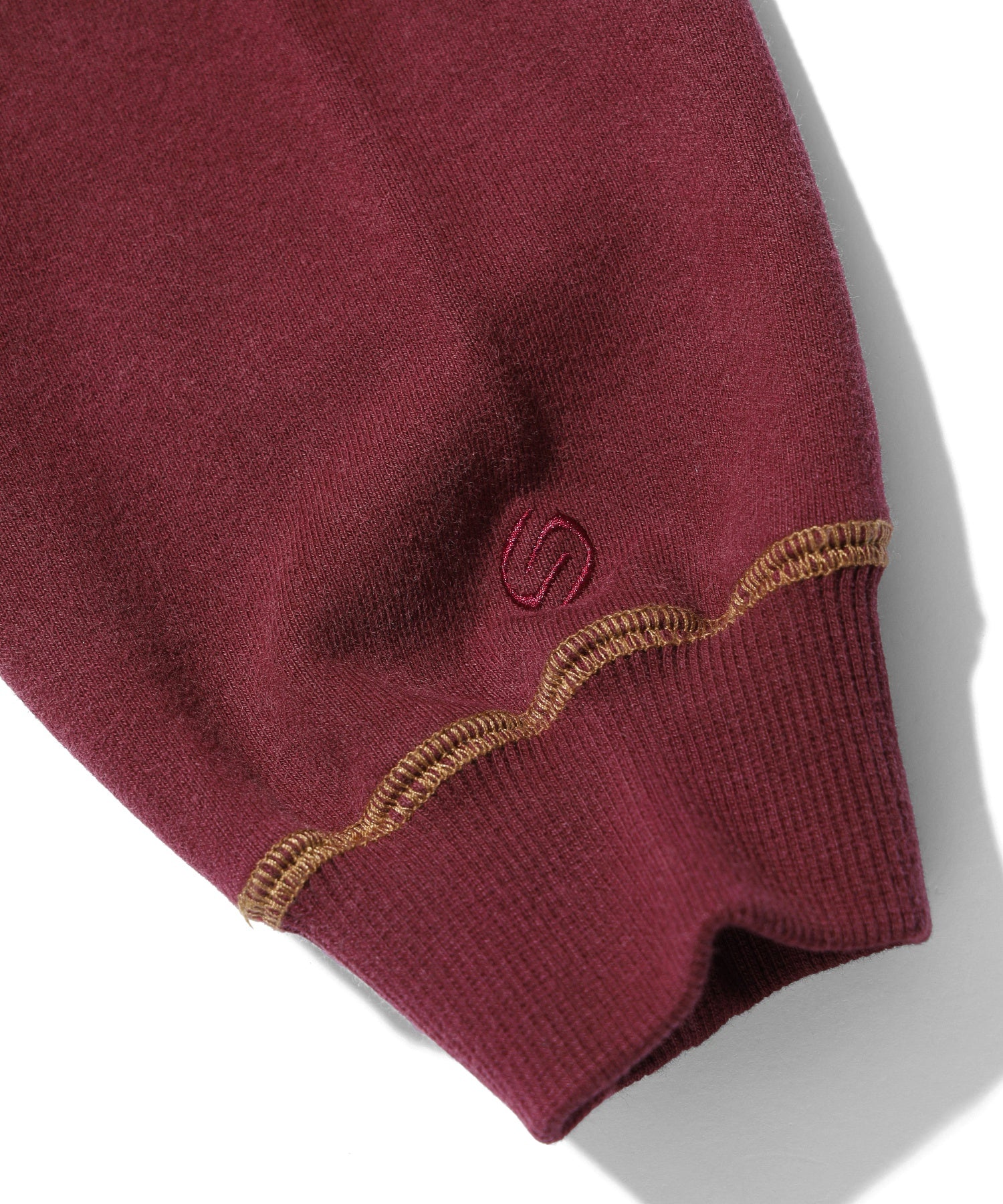 HALF ZIP HOODED SWEATSHIRT