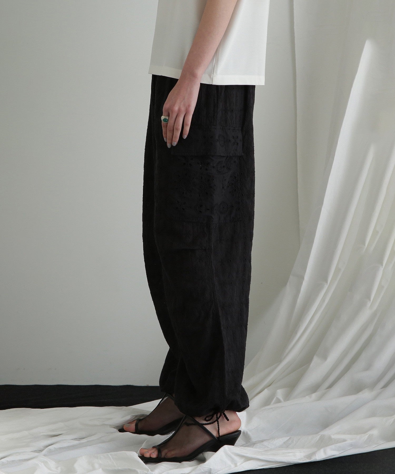 レースカーゴパンツ