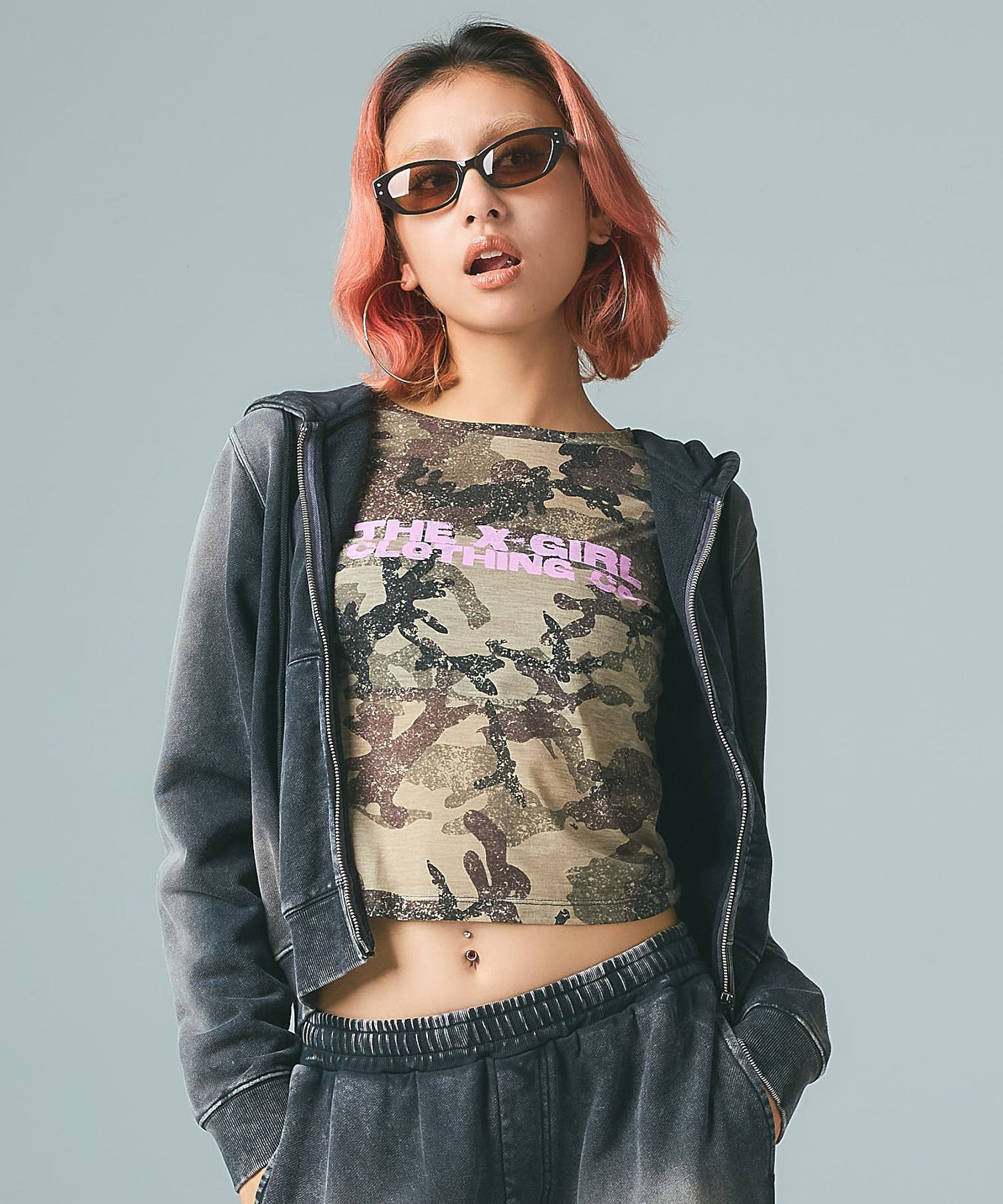 FACE LABEL WASHED COMPACT ZIP UP SWEAT HOODIE