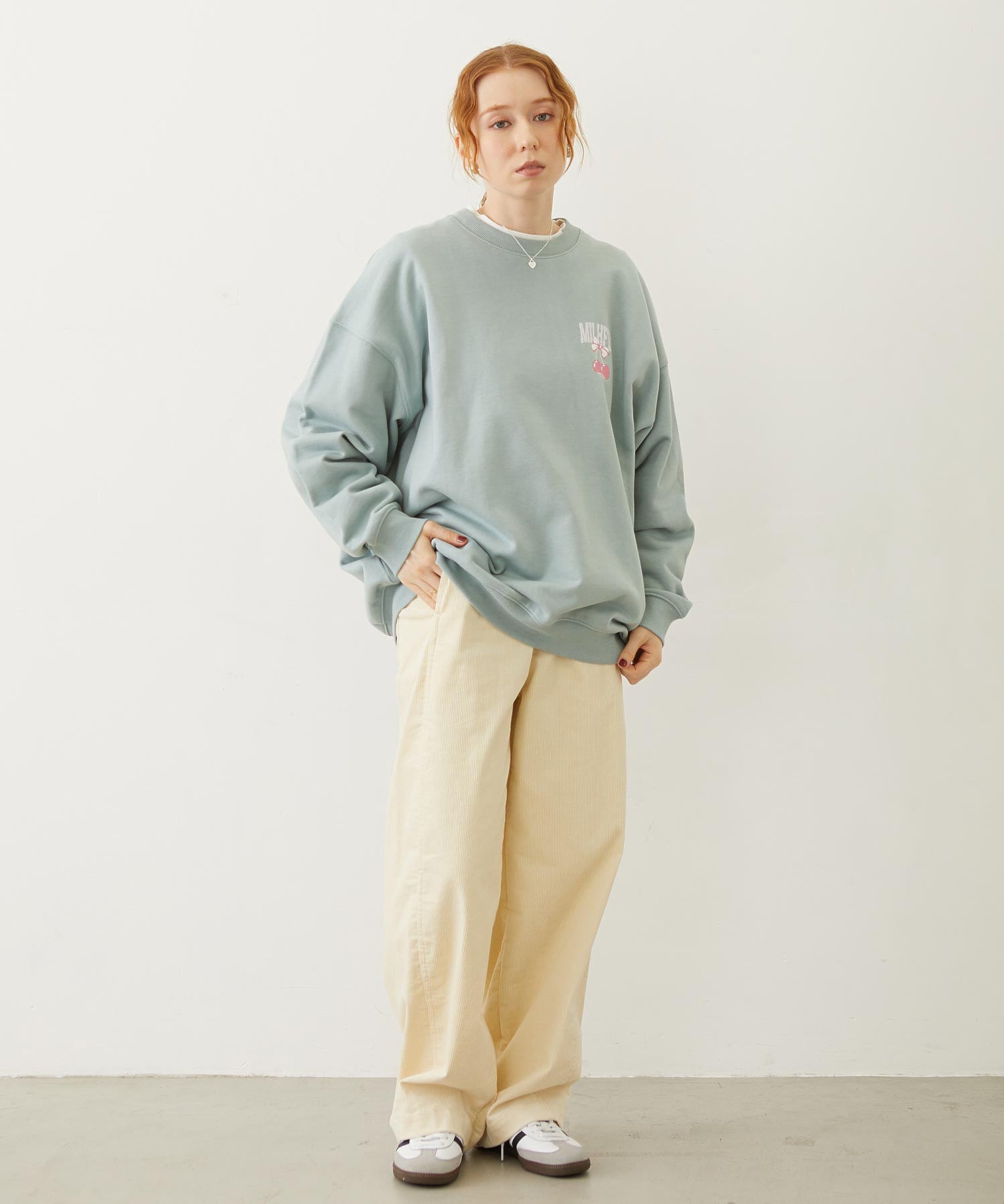 RIBBON AND CHERRY SWEAT TOP