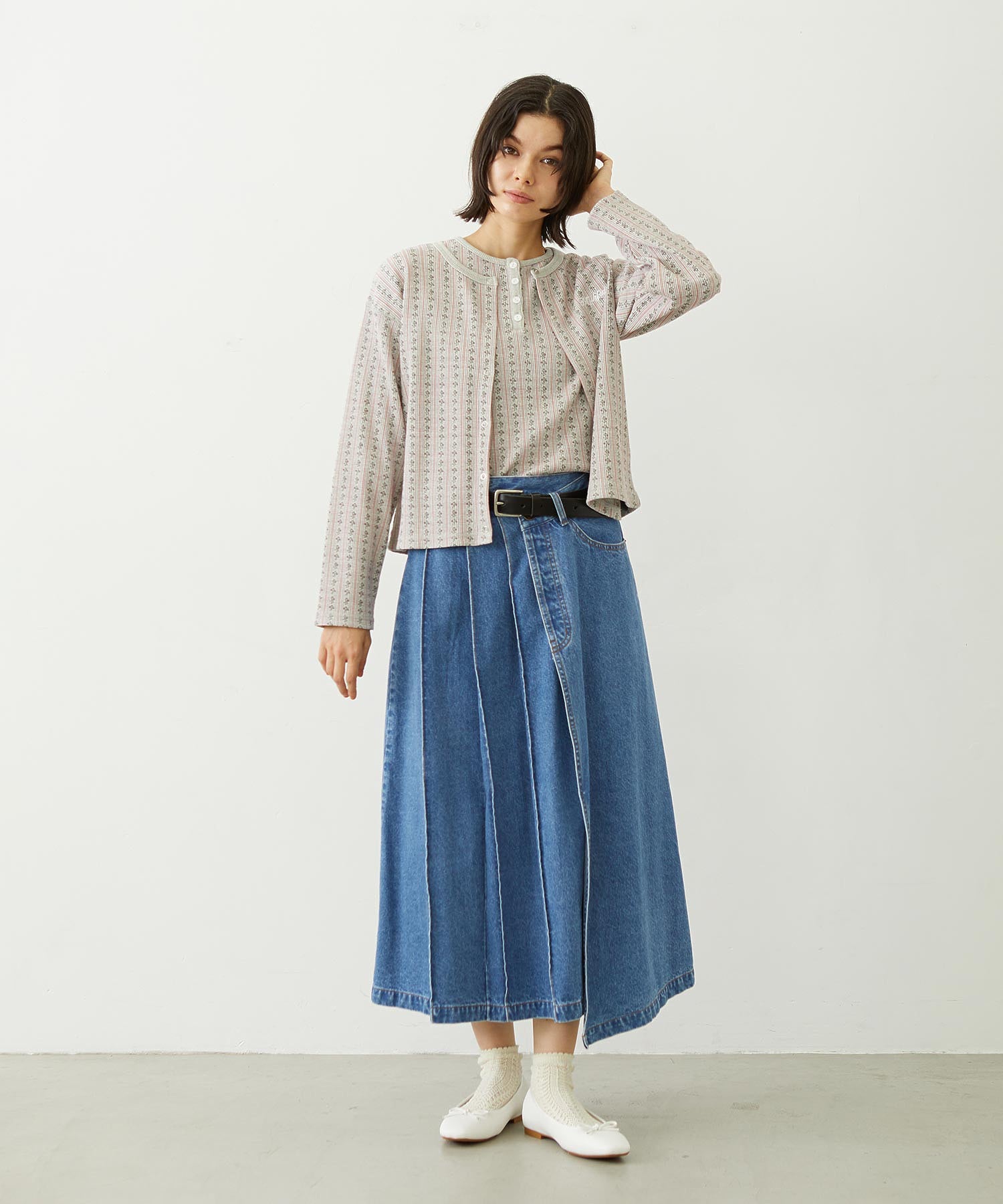 STRIPED FLOWER WAFFLE CARDIGAN