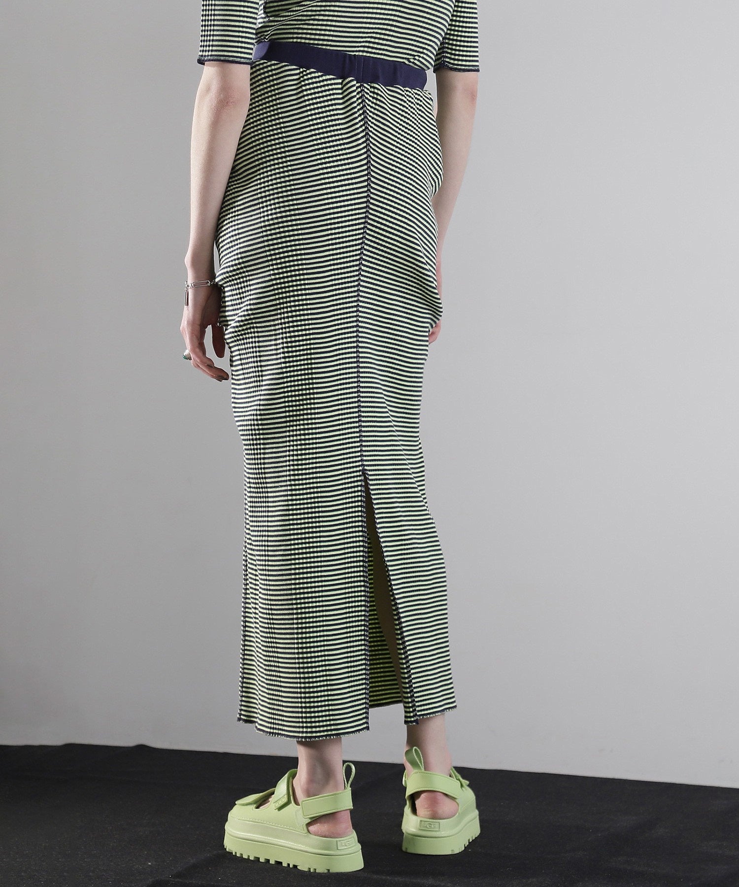 CREOLME/マルチボーダーシャーリングタイトスカート