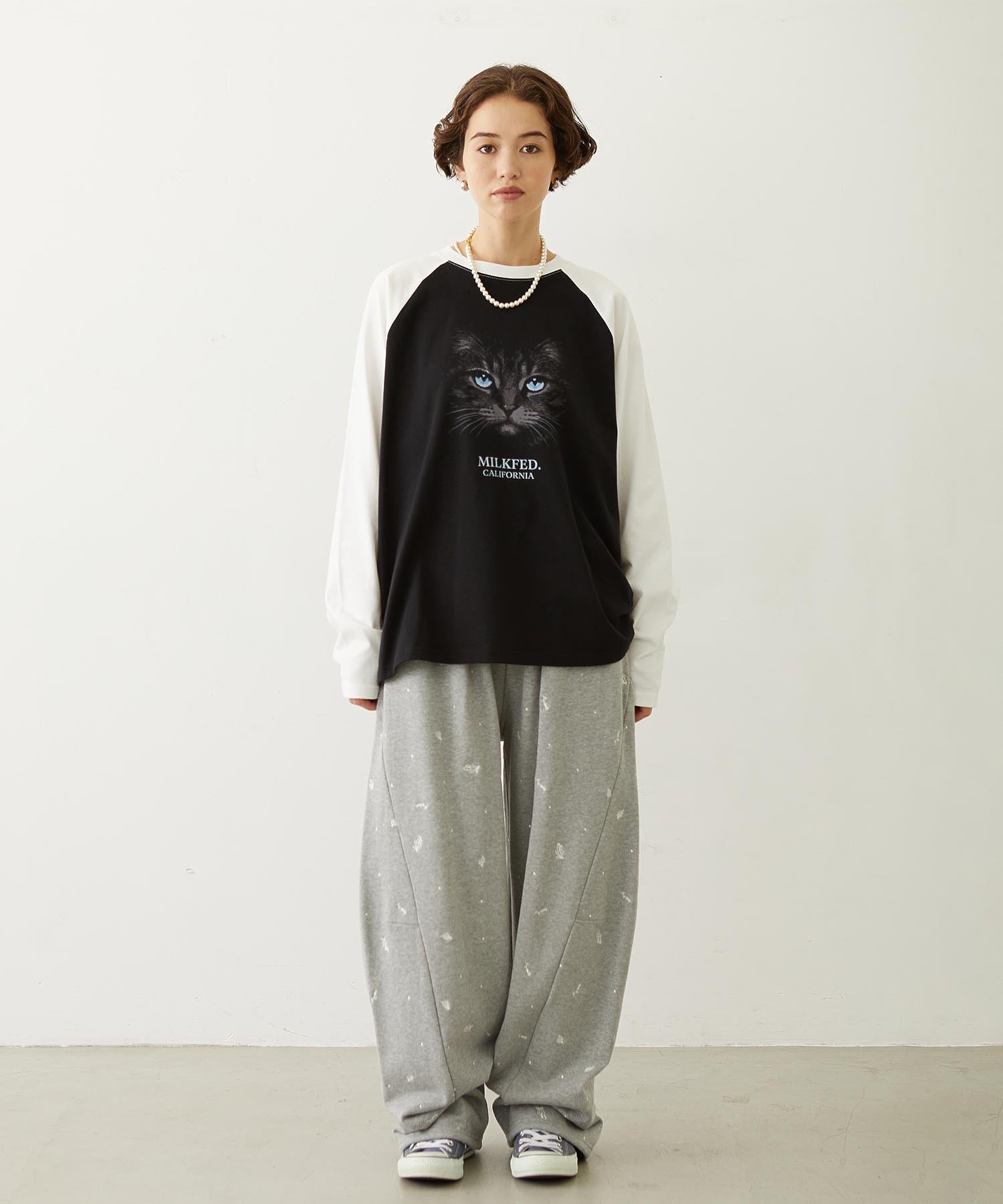 CAT HEART EYES B/B TEE