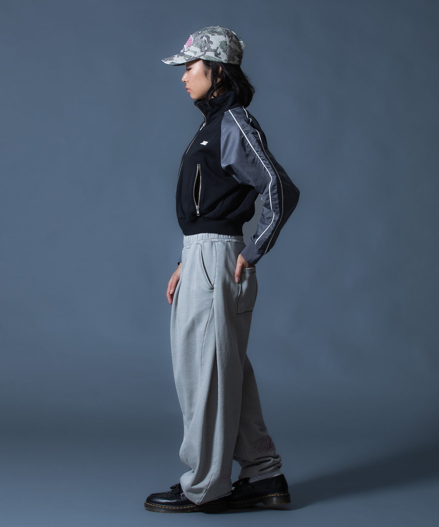 WOVEN MIX SWEAT ZIP UP TOP