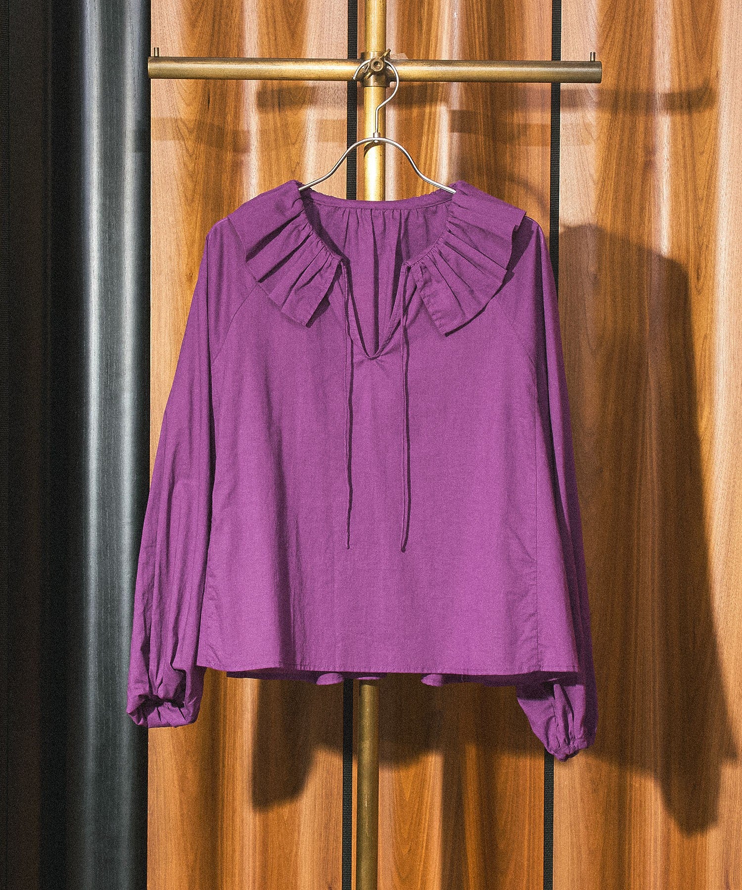 FRILL COLLAR BLOUSE