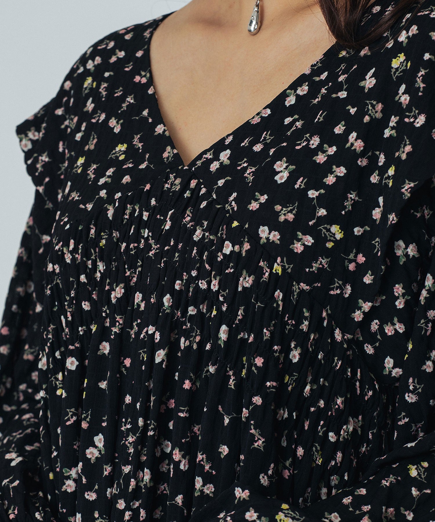 VOLUME DRESS