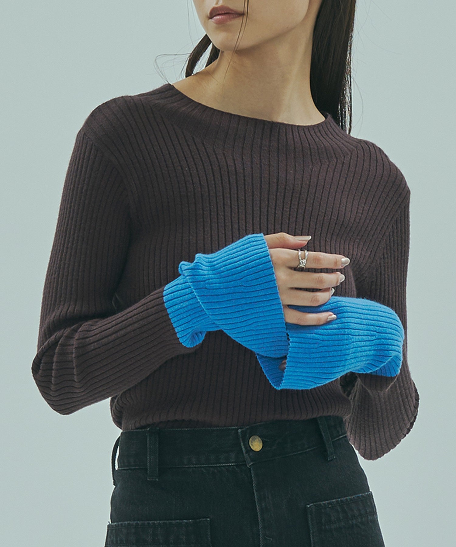BICOLOR RIB KNIT TOP