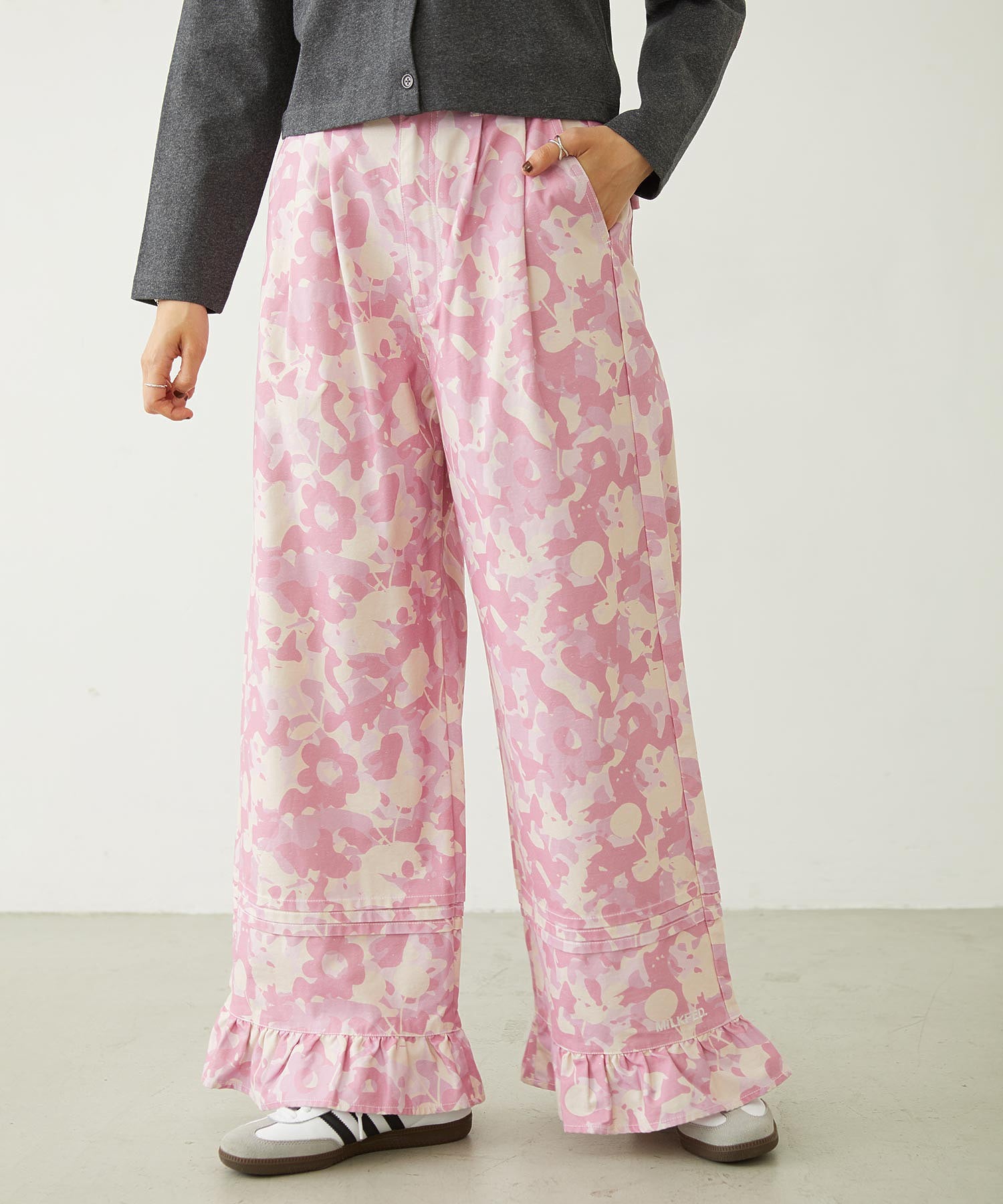 FRILL HEM CAMO PANTS