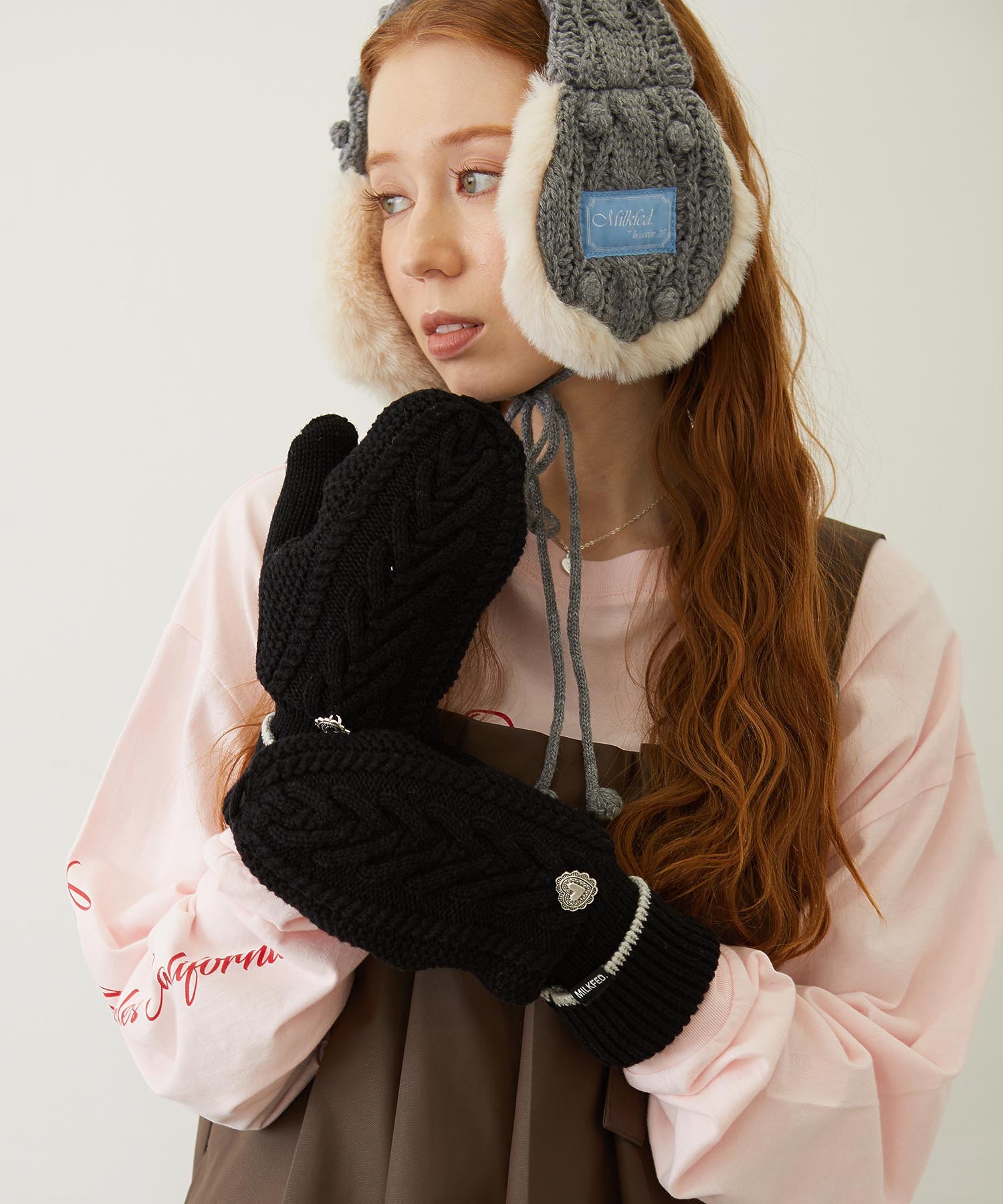 HEART CABLE MITTENS