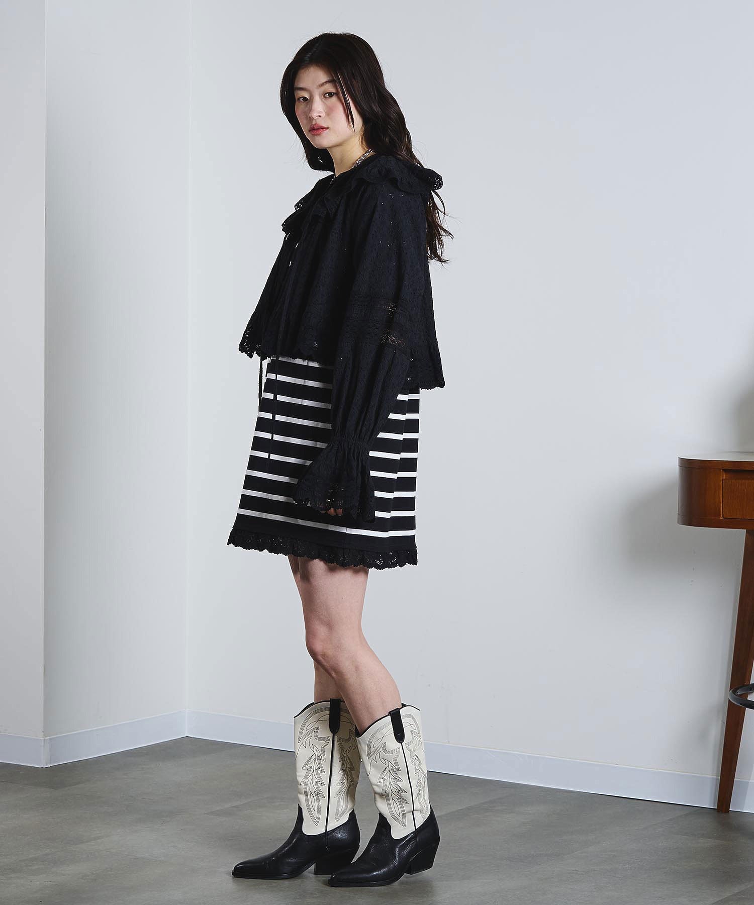 mag.by c/COTTON EMBROIDERY L/S FRILL SHIRT