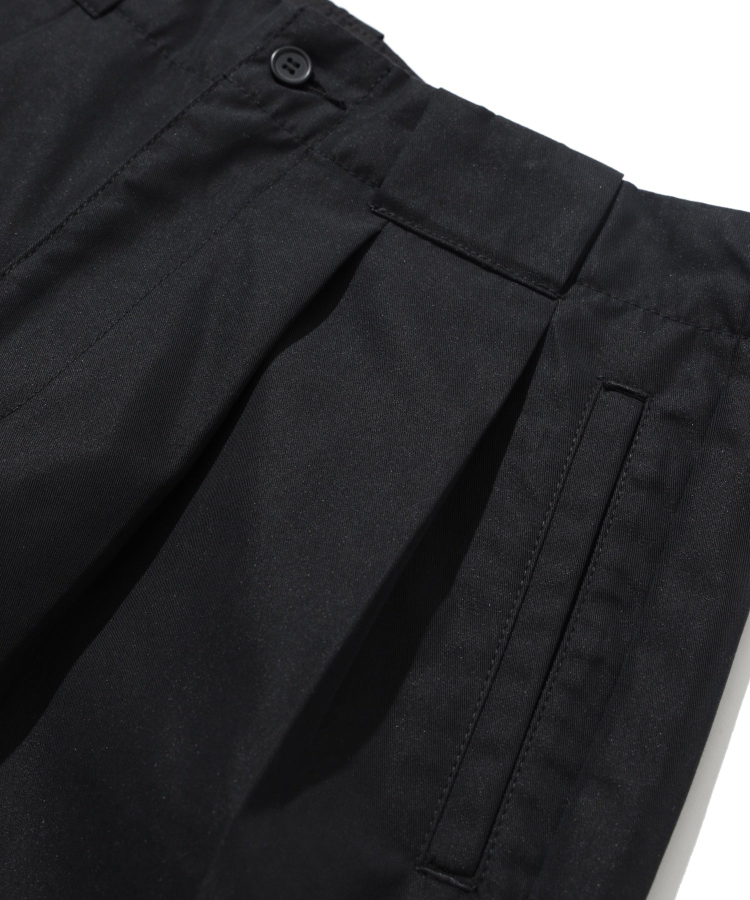 SHORT BAGGY CHINO PANTS