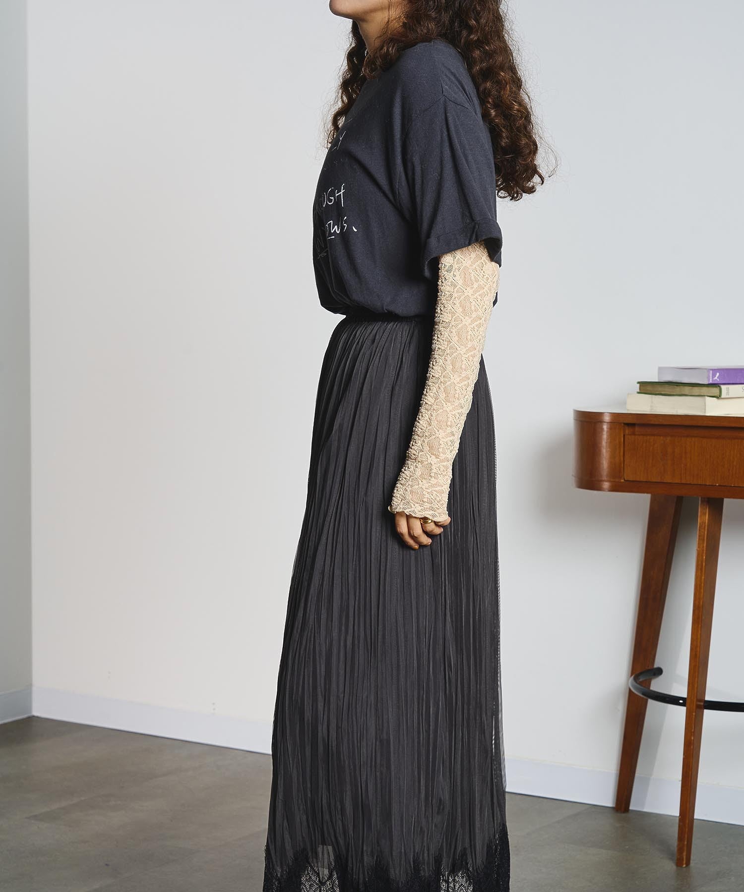 LACE SLEEVE LAYERED TEE