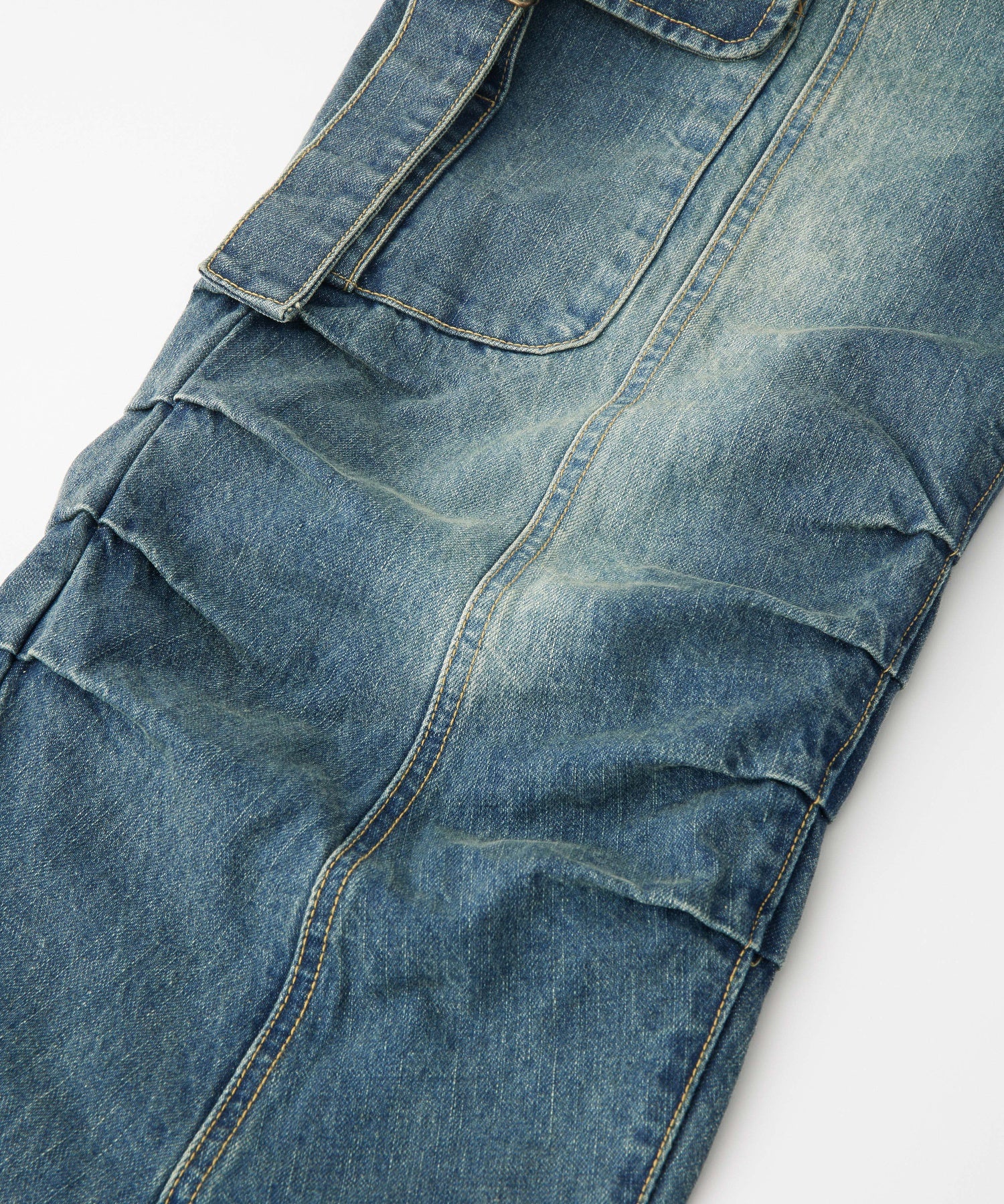 LOW RISE CARGO POCKET DENIM PANTS