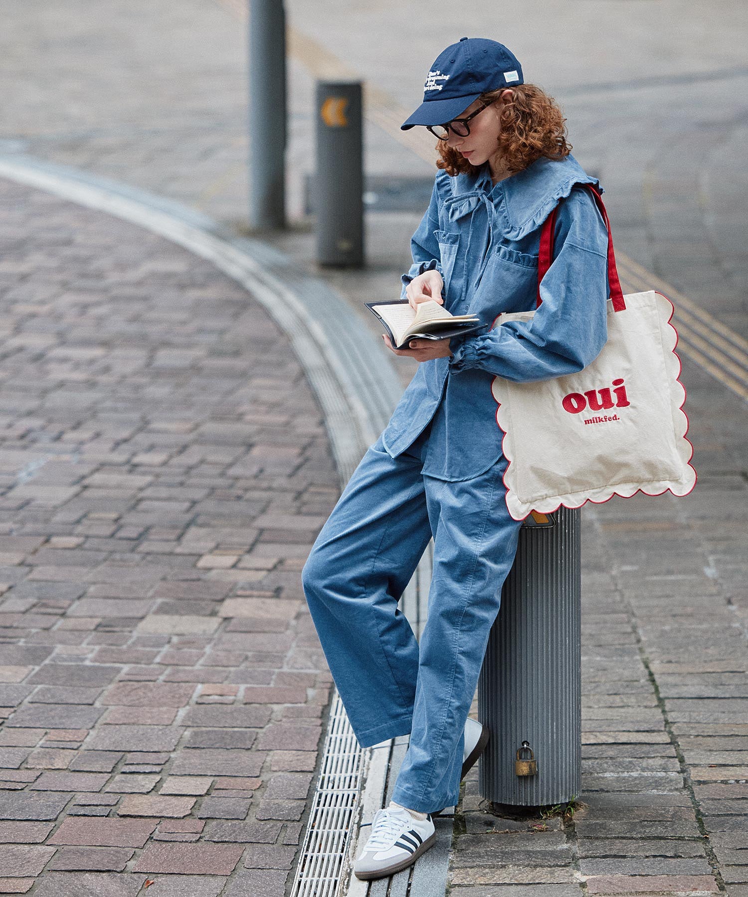 RUFFLE TOTE BAG