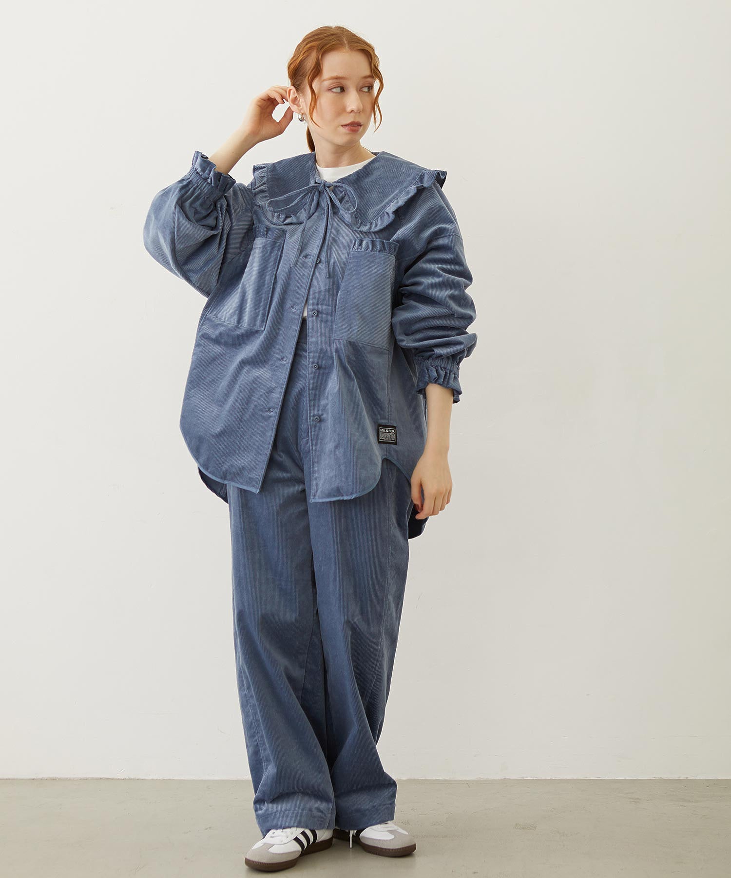 BIG COLLAR CORDUROY SHIRT