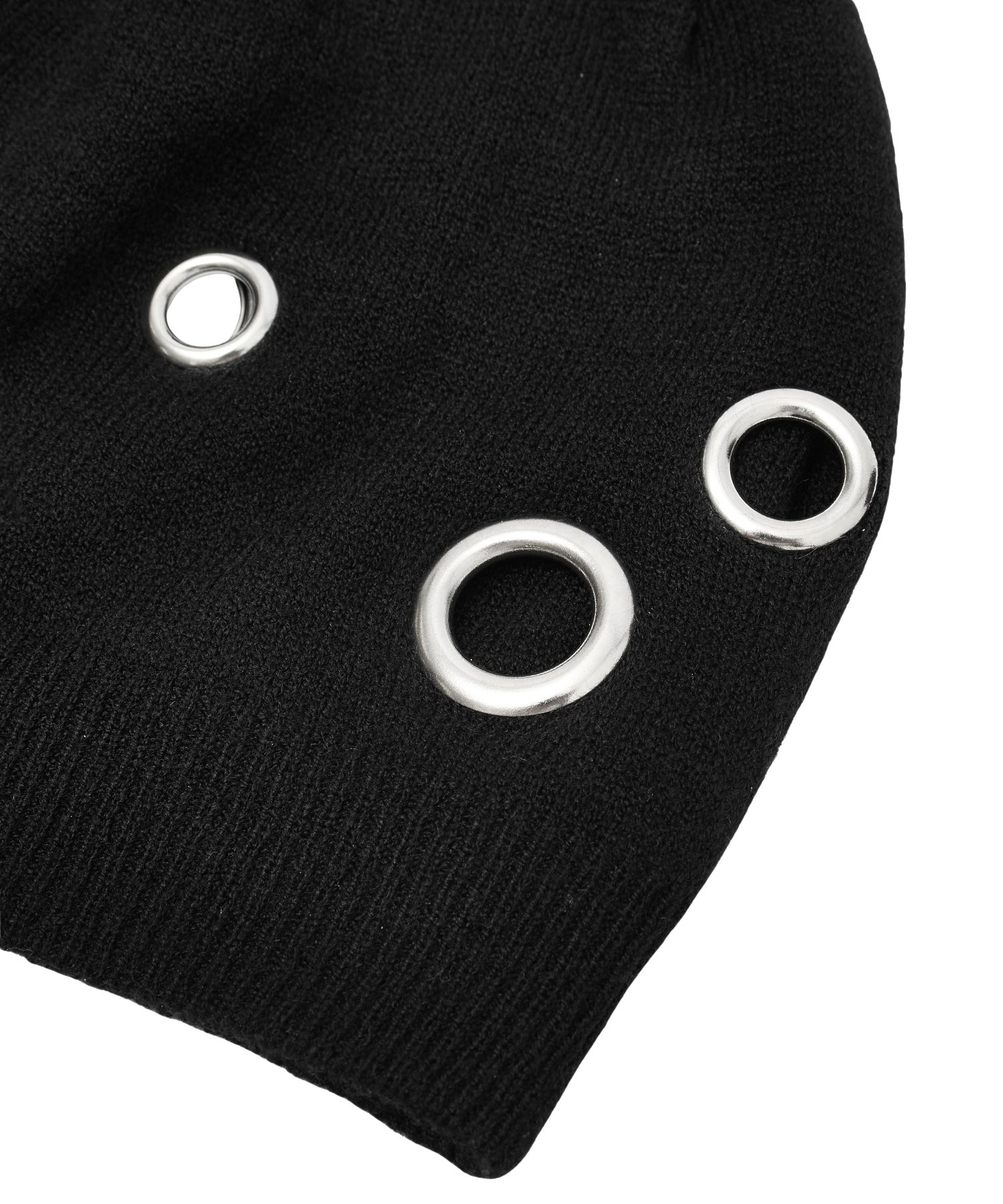 EYELET BEANIE