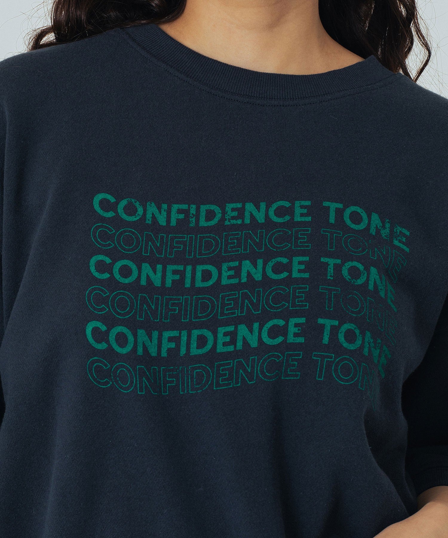 SHORT LENGTH SWEAT TOP