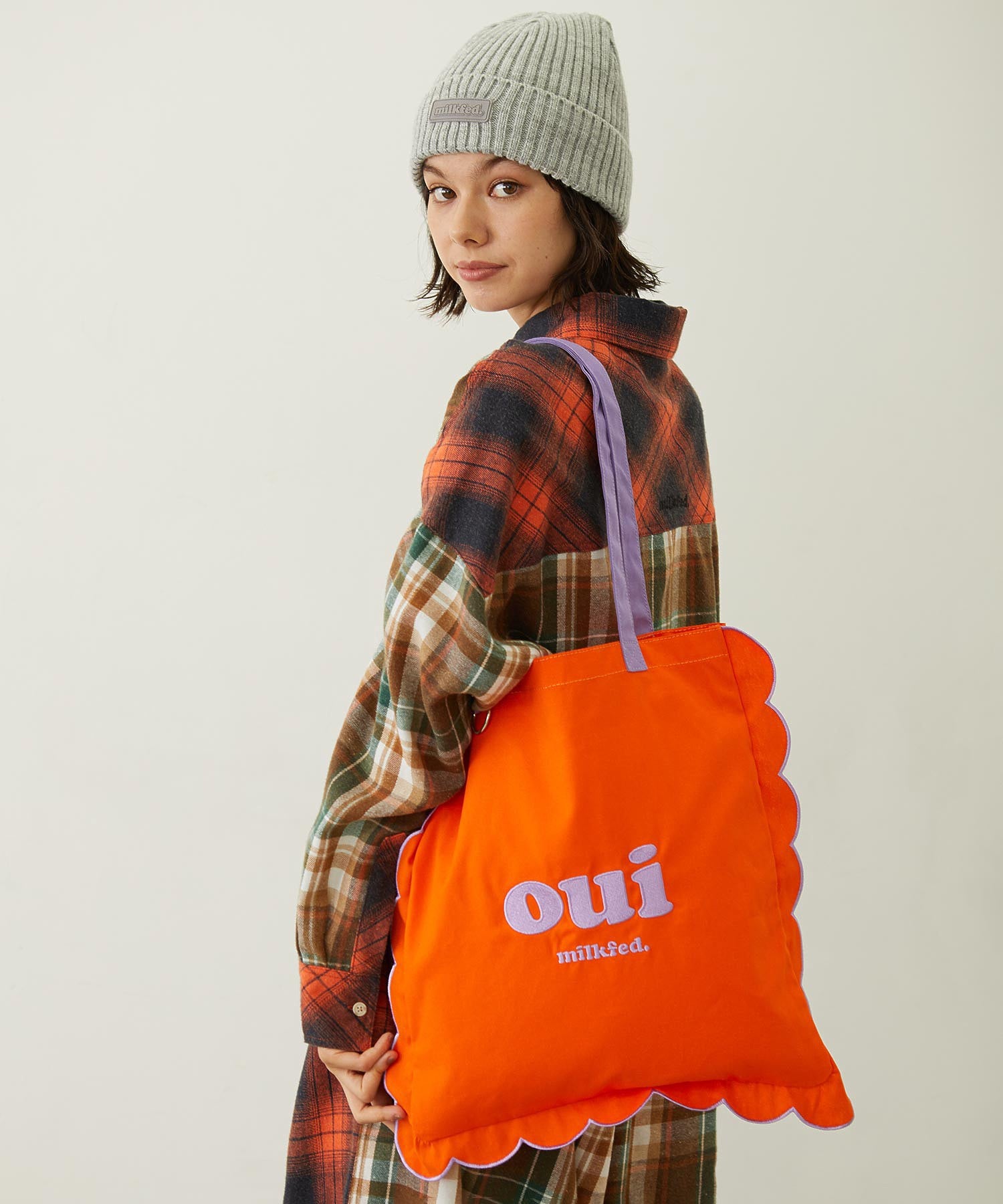 RUFFLE TOTE BAG