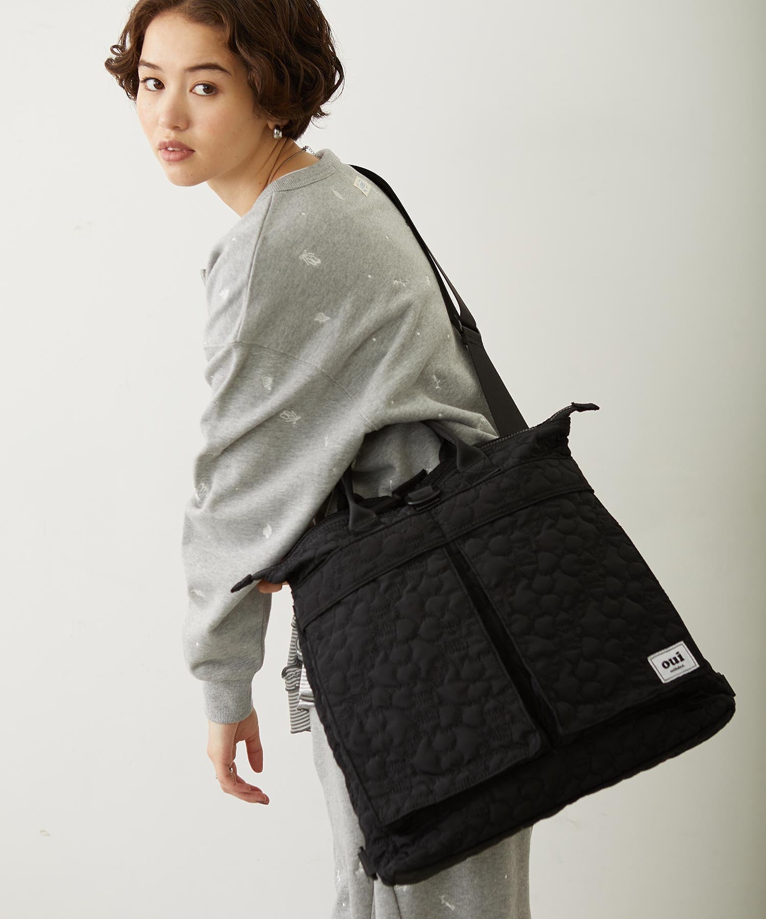 CHERRY QUILTED HELMET BAG