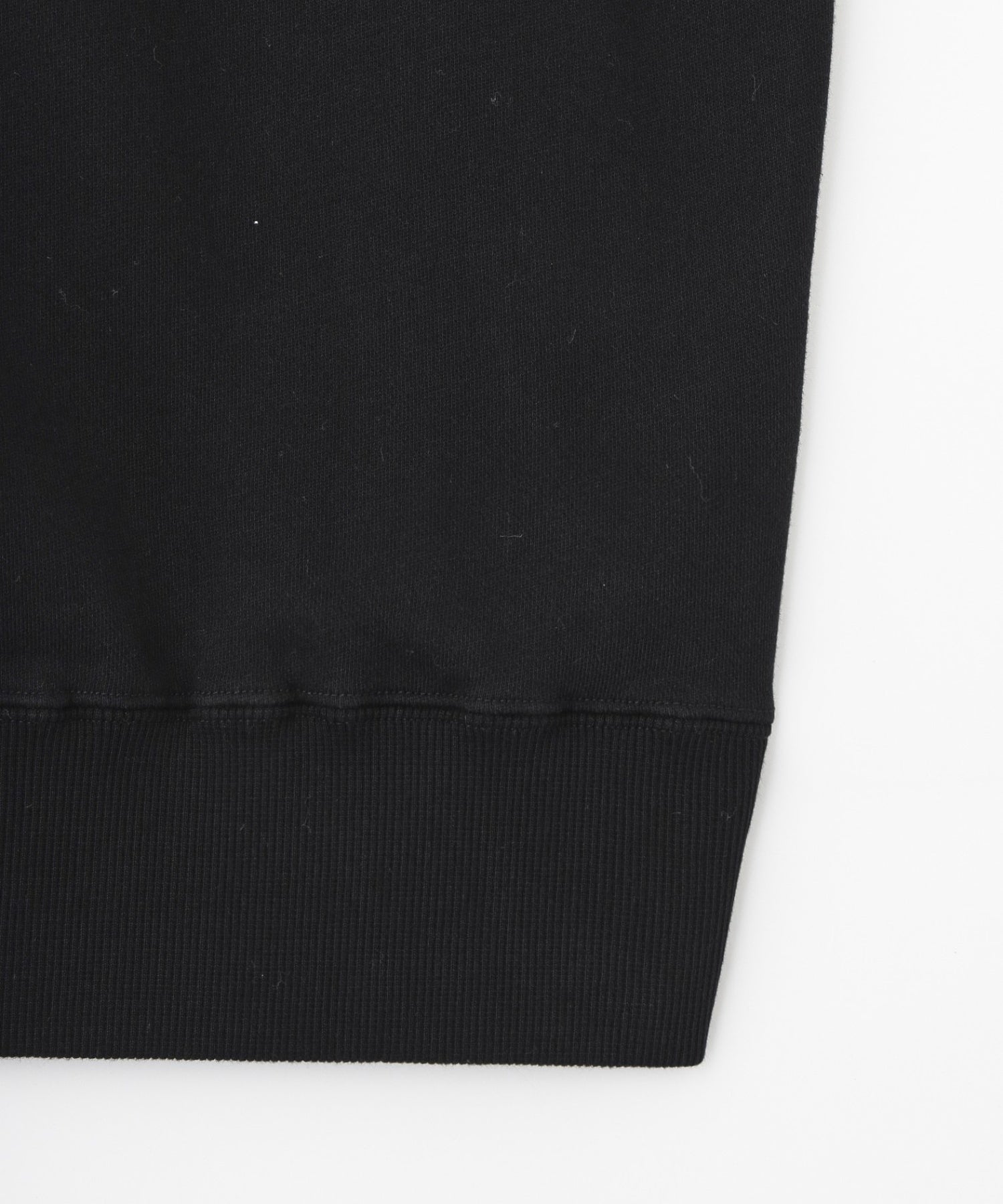 ANONYMITY CREWNECK SWEAT TOP