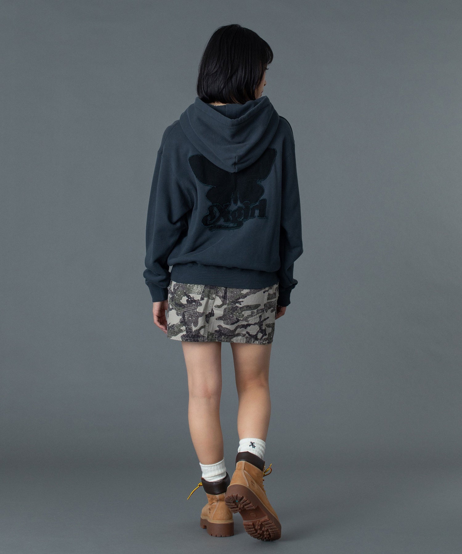 BUTTERFLY PATCH SWEAT HOODIE
