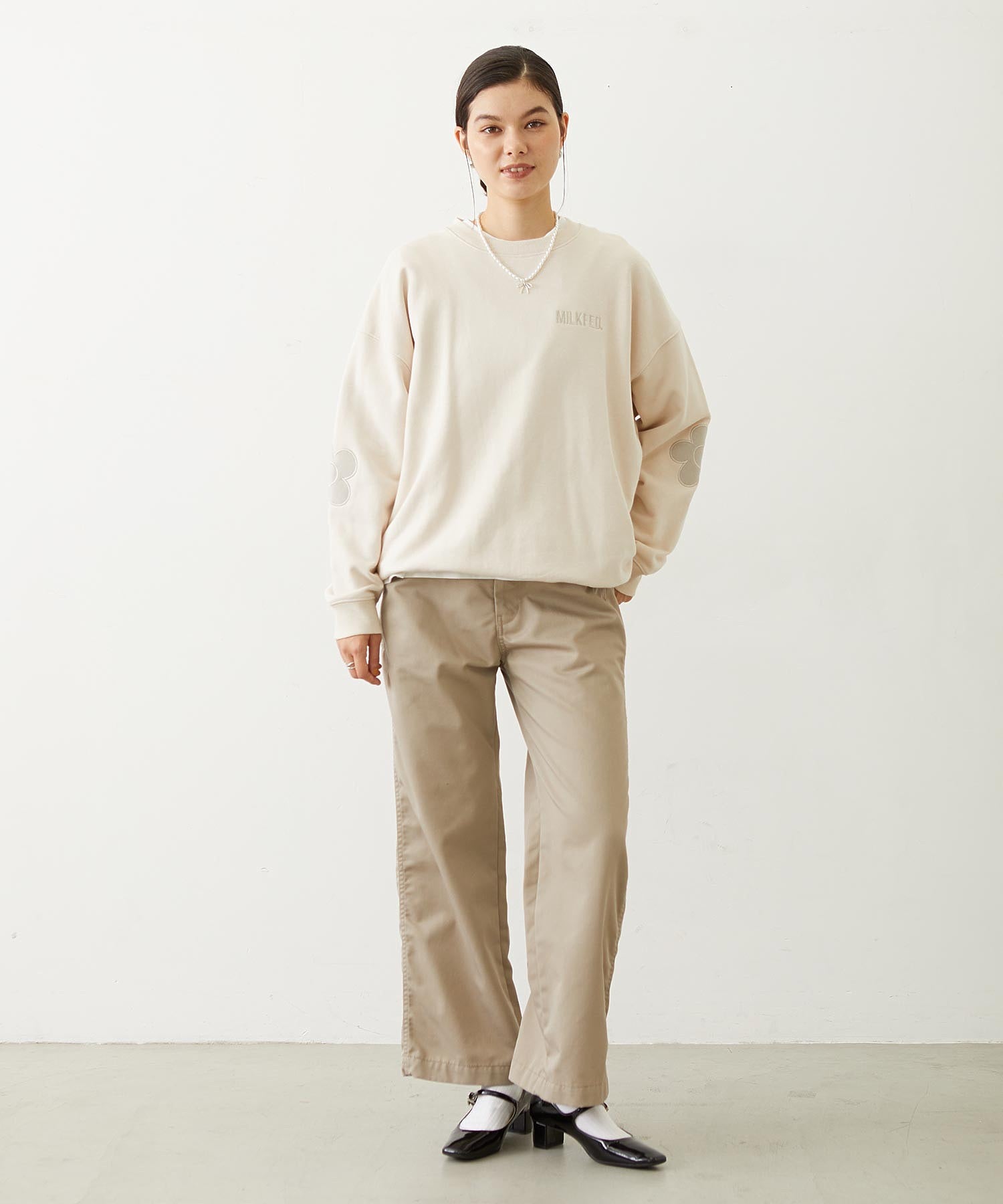 FLOWER ELBOW PATCH SWEAT TOP
