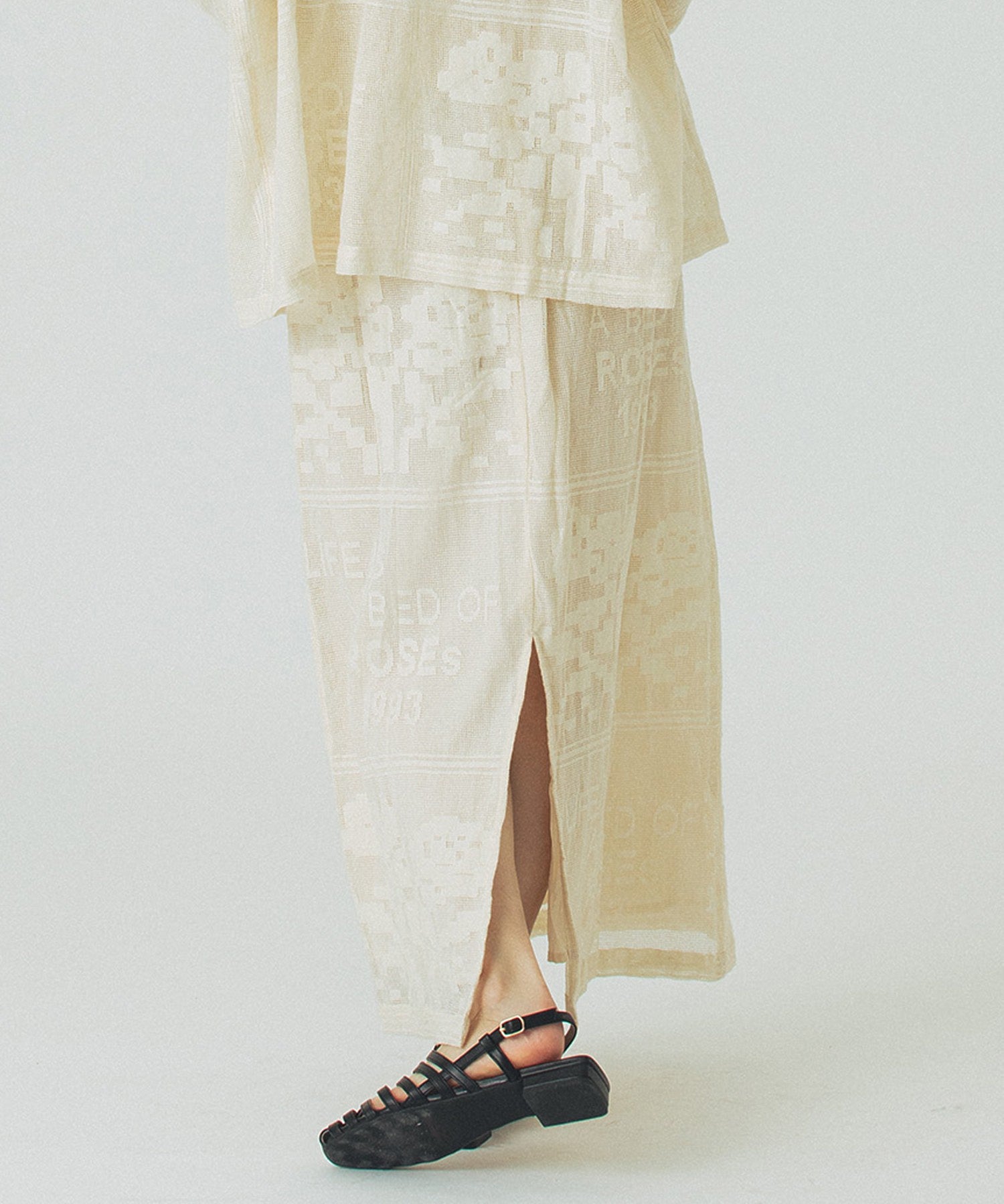 ORIGINAL LACE SKIRT